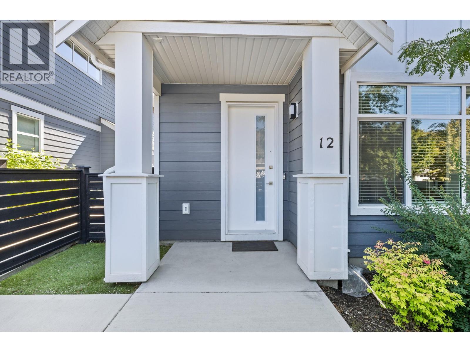 Picture for Unit #12, 115 Wyndham  Crescent https://www.cirrealty.ca/reb/bc/2/10366852_35.jpg