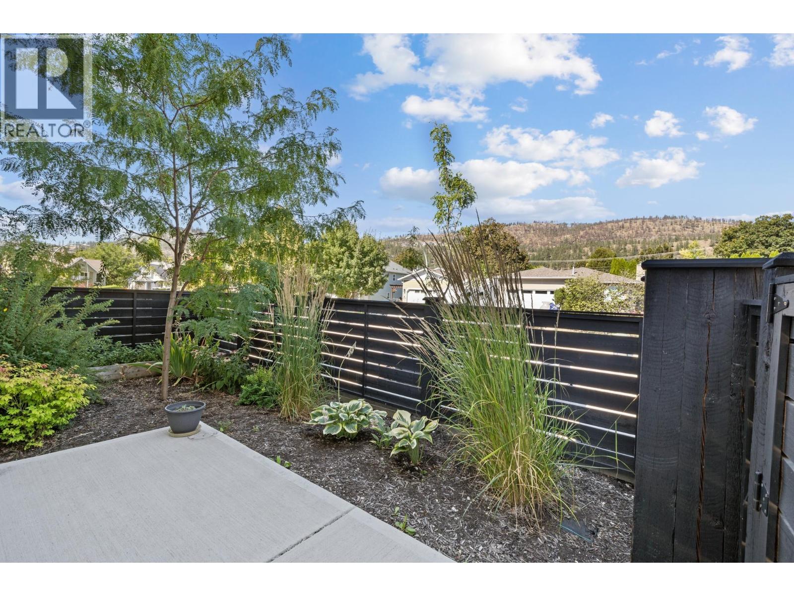 Picture for Unit #12, 115 Wyndham  Crescent https://www.cirrealty.ca/reb/bc/2/10366852_37.jpg