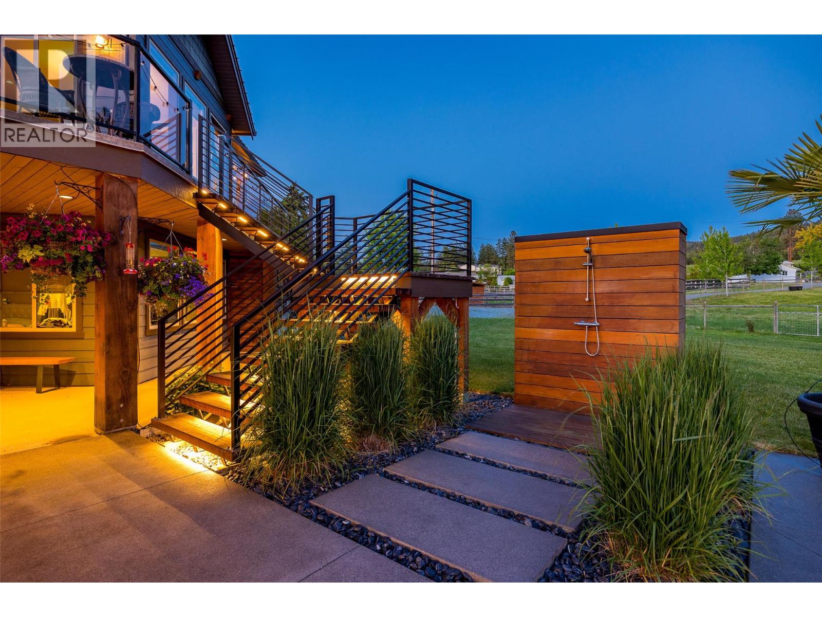 Picture for 4284 Jaud  Road https://www.cirrealty.ca/reb/bc/2/10366872_13.jpg