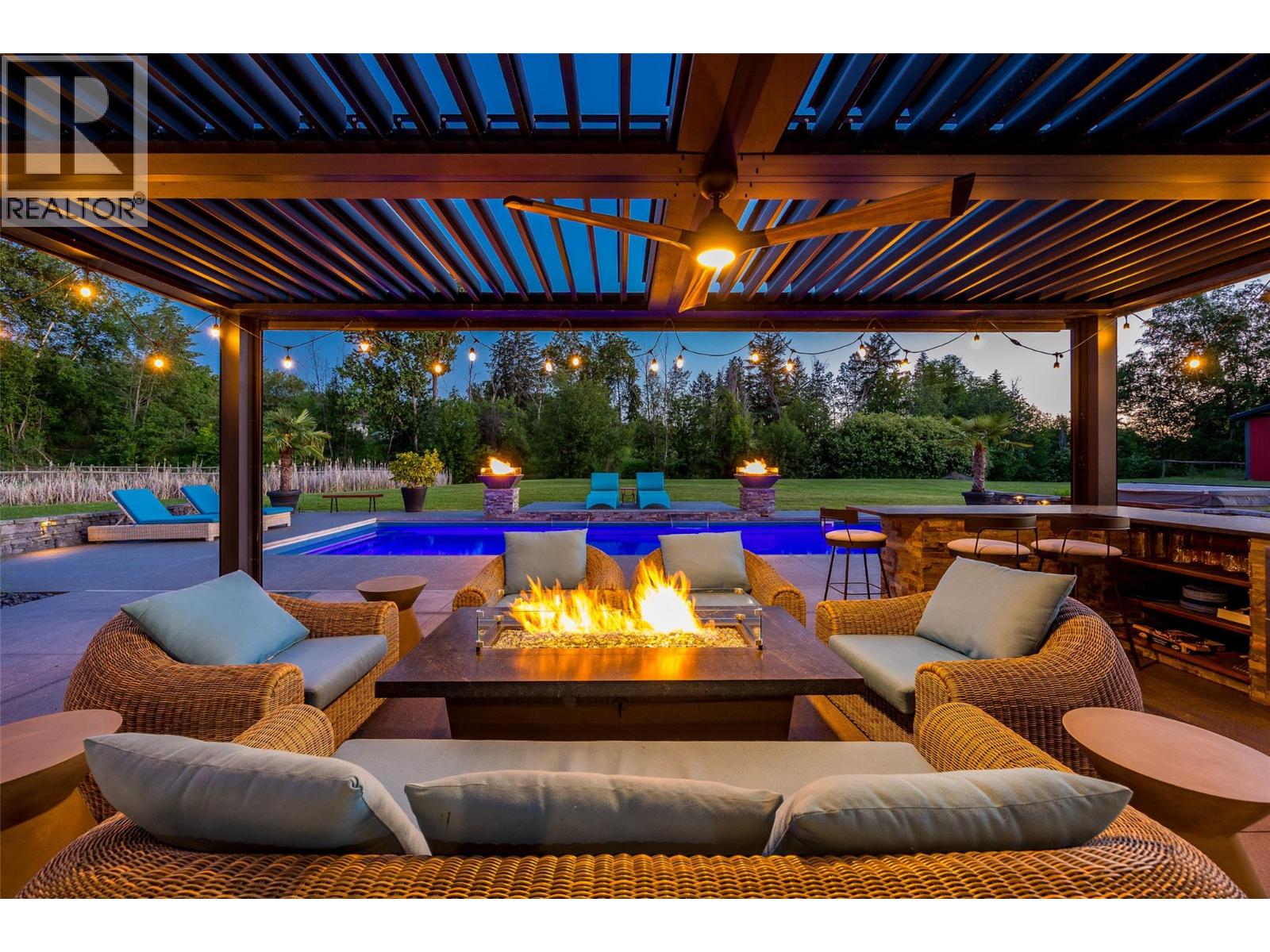 Picture for 4284 Jaud  Road https://www.cirrealty.ca/reb/bc/2/10366872_14.jpg