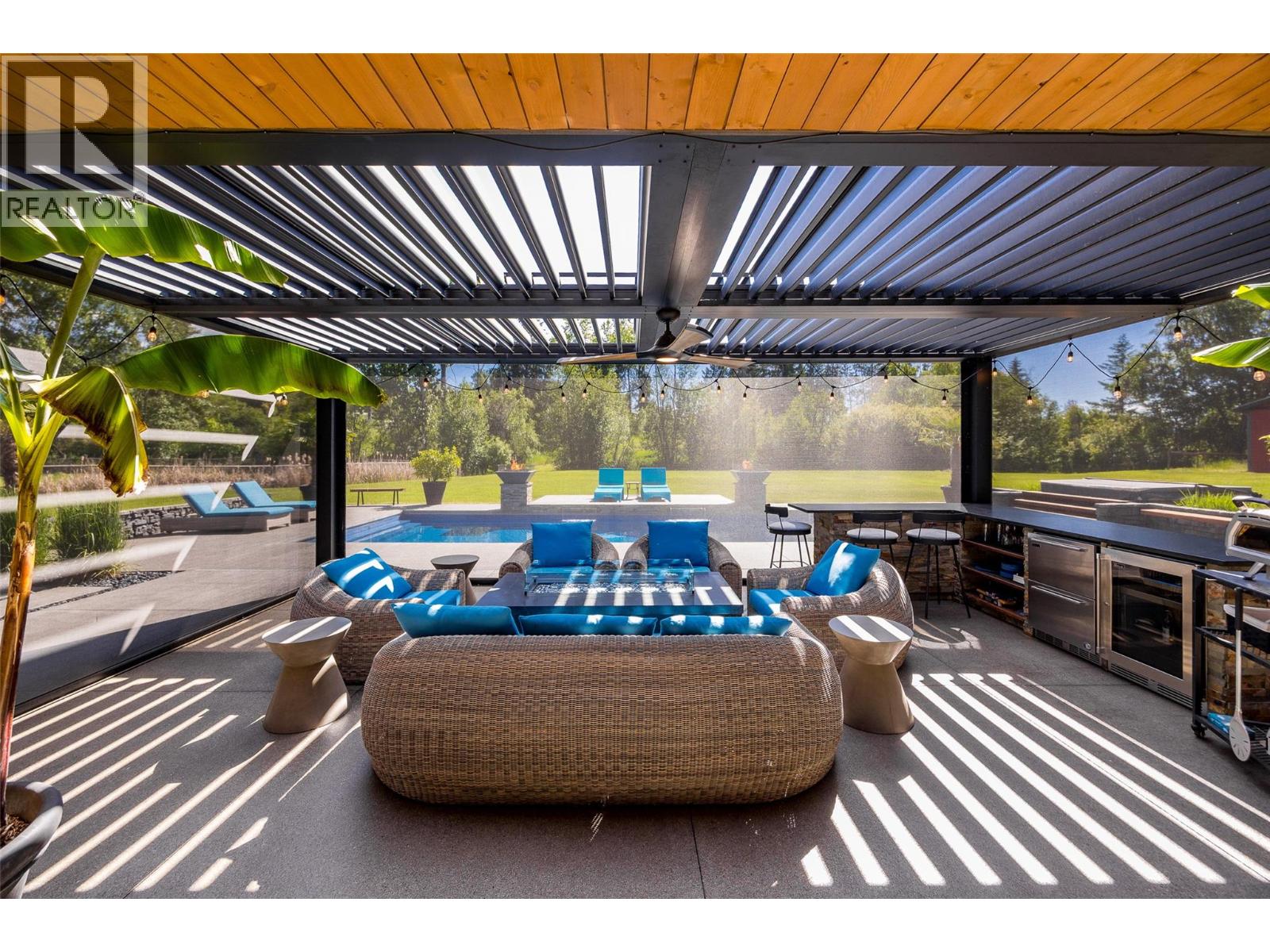 Picture for 4284 Jaud  Road https://www.cirrealty.ca/reb/bc/2/10366872_31.jpg