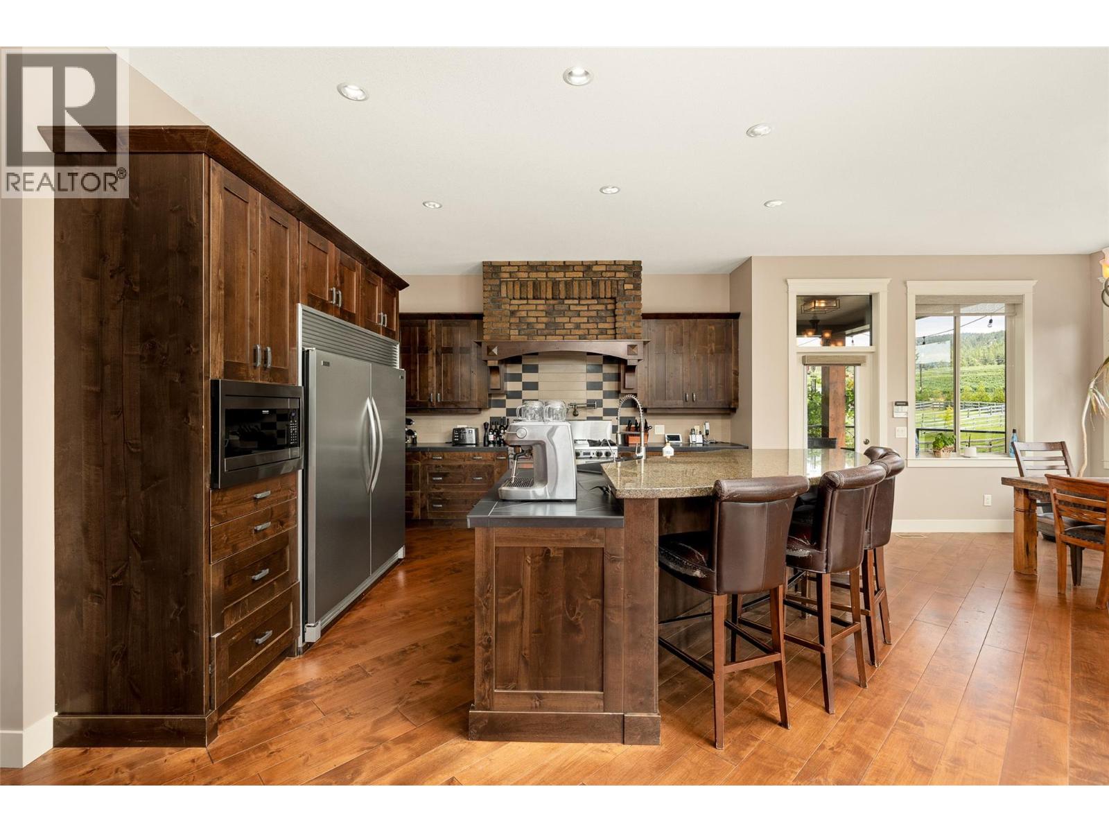 Picture for 4284 Jaud  Road https://www.cirrealty.ca/reb/bc/2/10366872_49.jpg