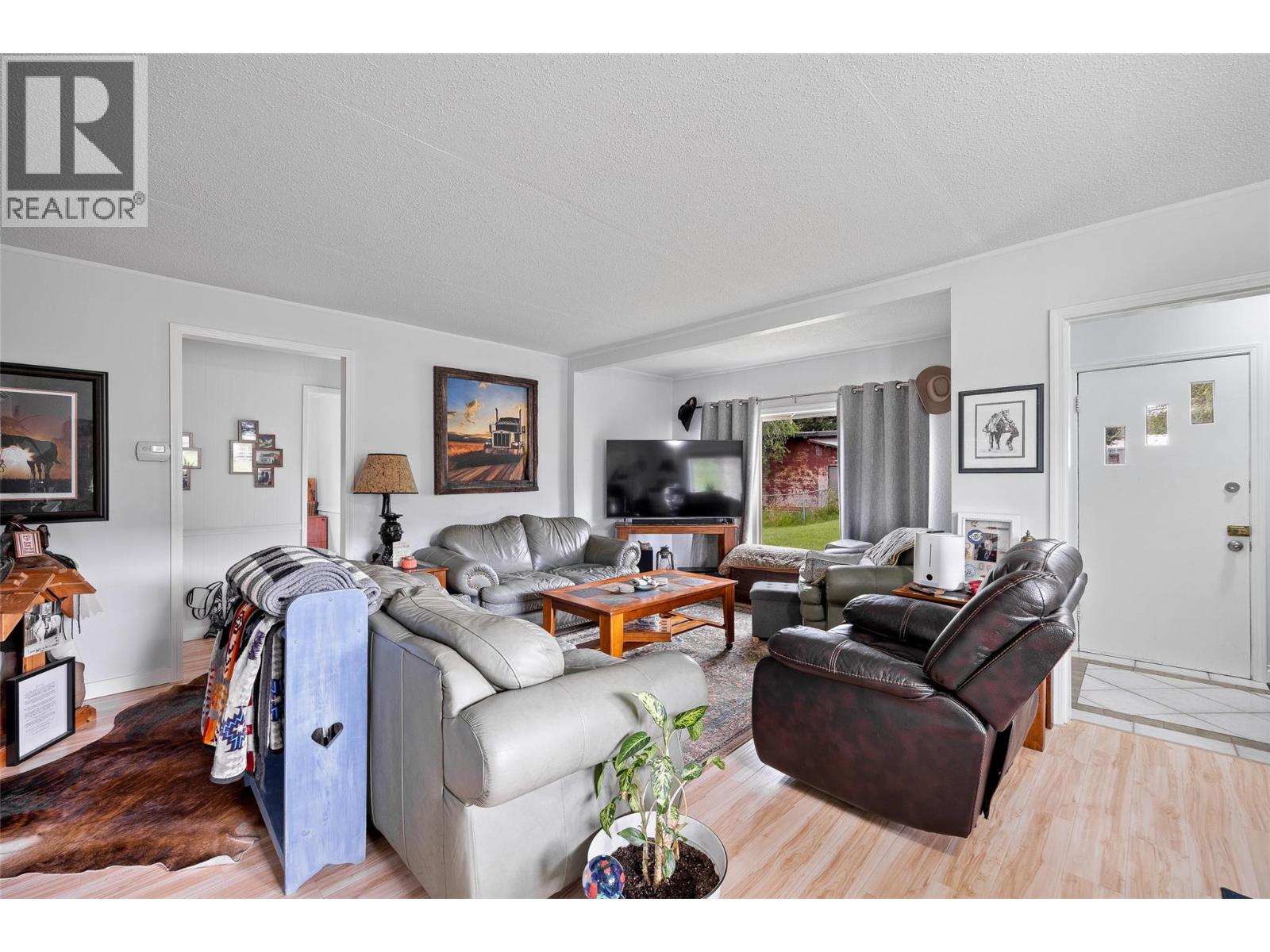 Picture for 4284 Jaud  Road https://www.cirrealty.ca/reb/bc/2/10366872_79.jpg