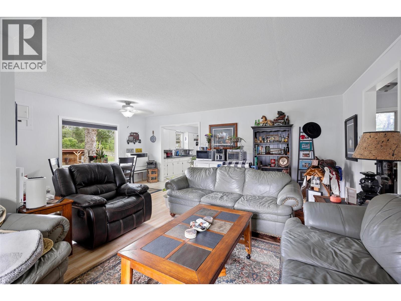 Picture for 4284 Jaud  Road https://www.cirrealty.ca/reb/bc/2/10366872_80.jpg