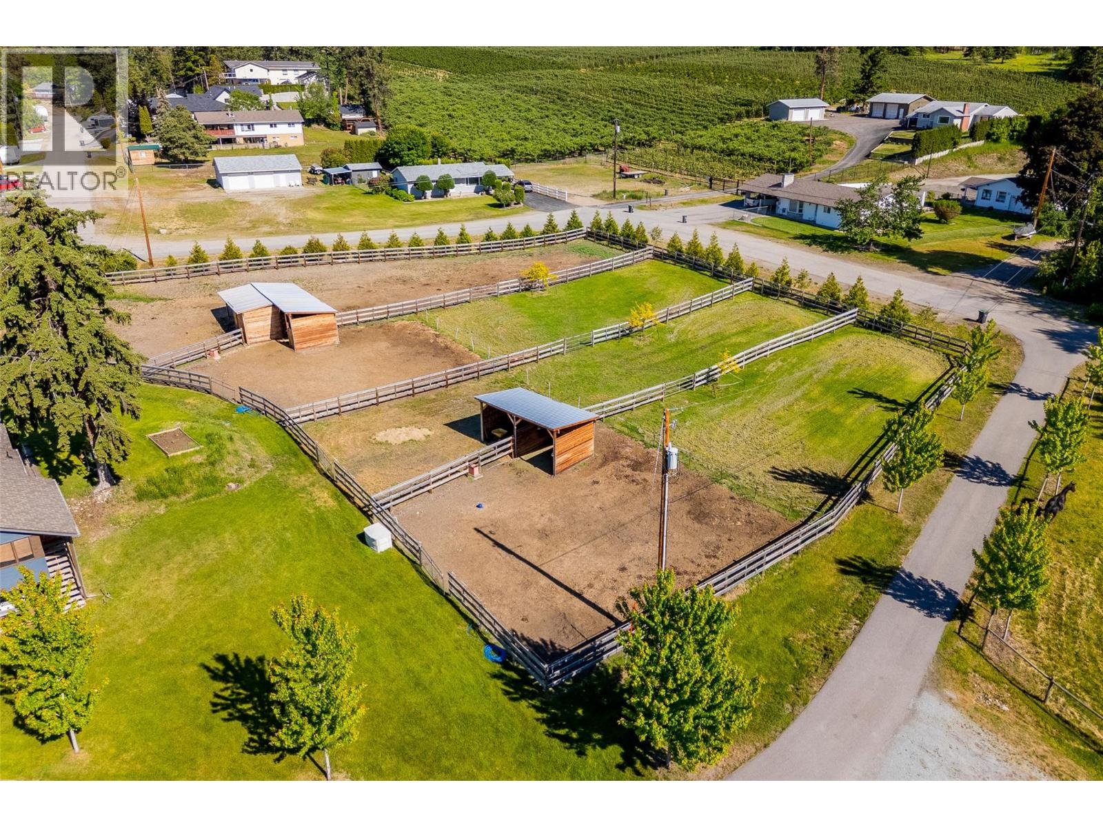 Picture for 4284 Jaud  Road https://www.cirrealty.ca/reb/bc/2/10366872_96.jpg