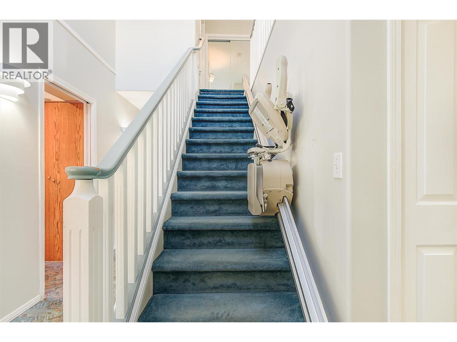 Picture for 4003 Logie  Court https://www.cirrealty.ca/reb/bc/2/10366922_40.jpg