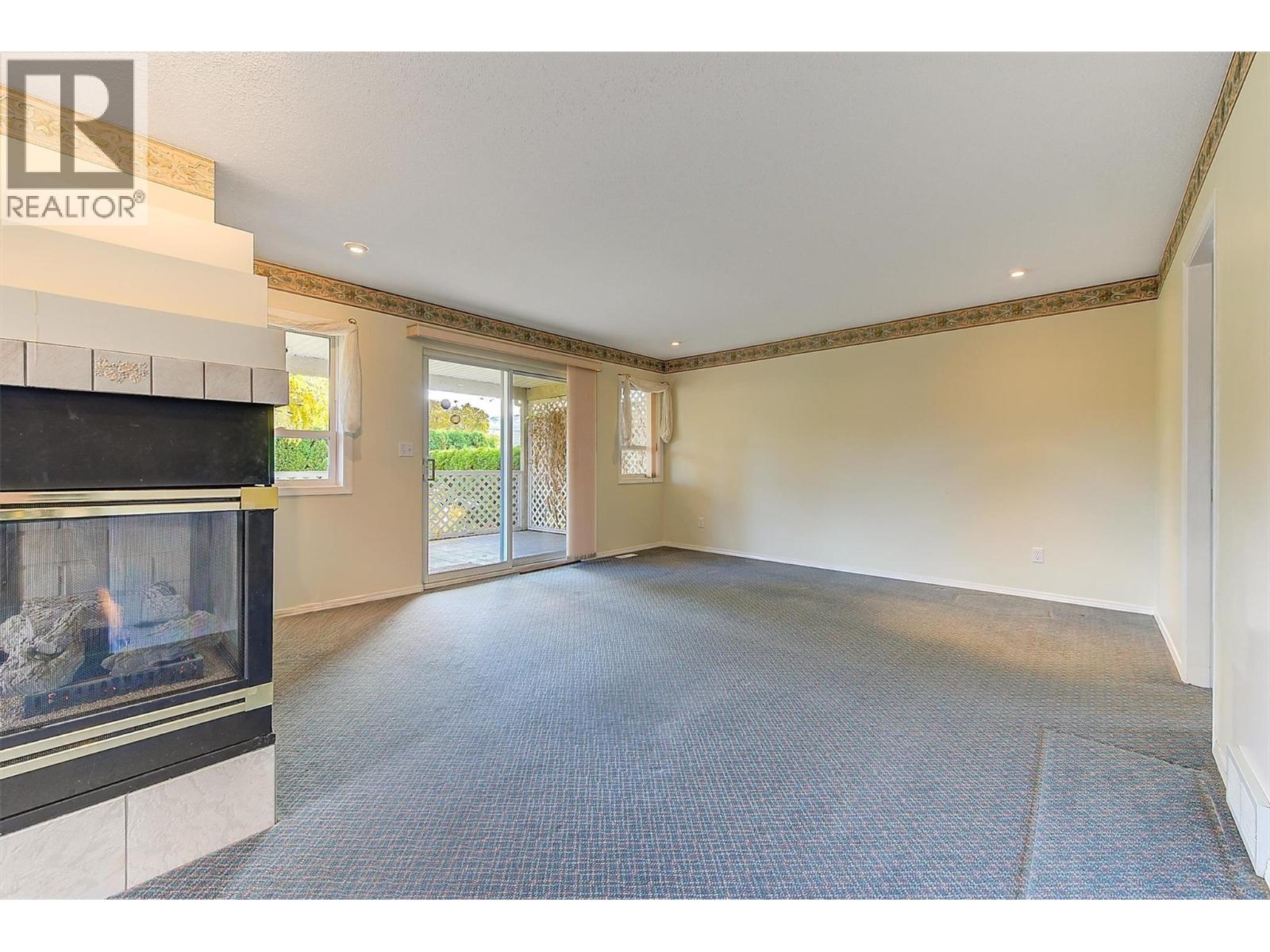 Picture for 4003 Logie  Court https://www.cirrealty.ca/reb/bc/2/10366922_9.jpg