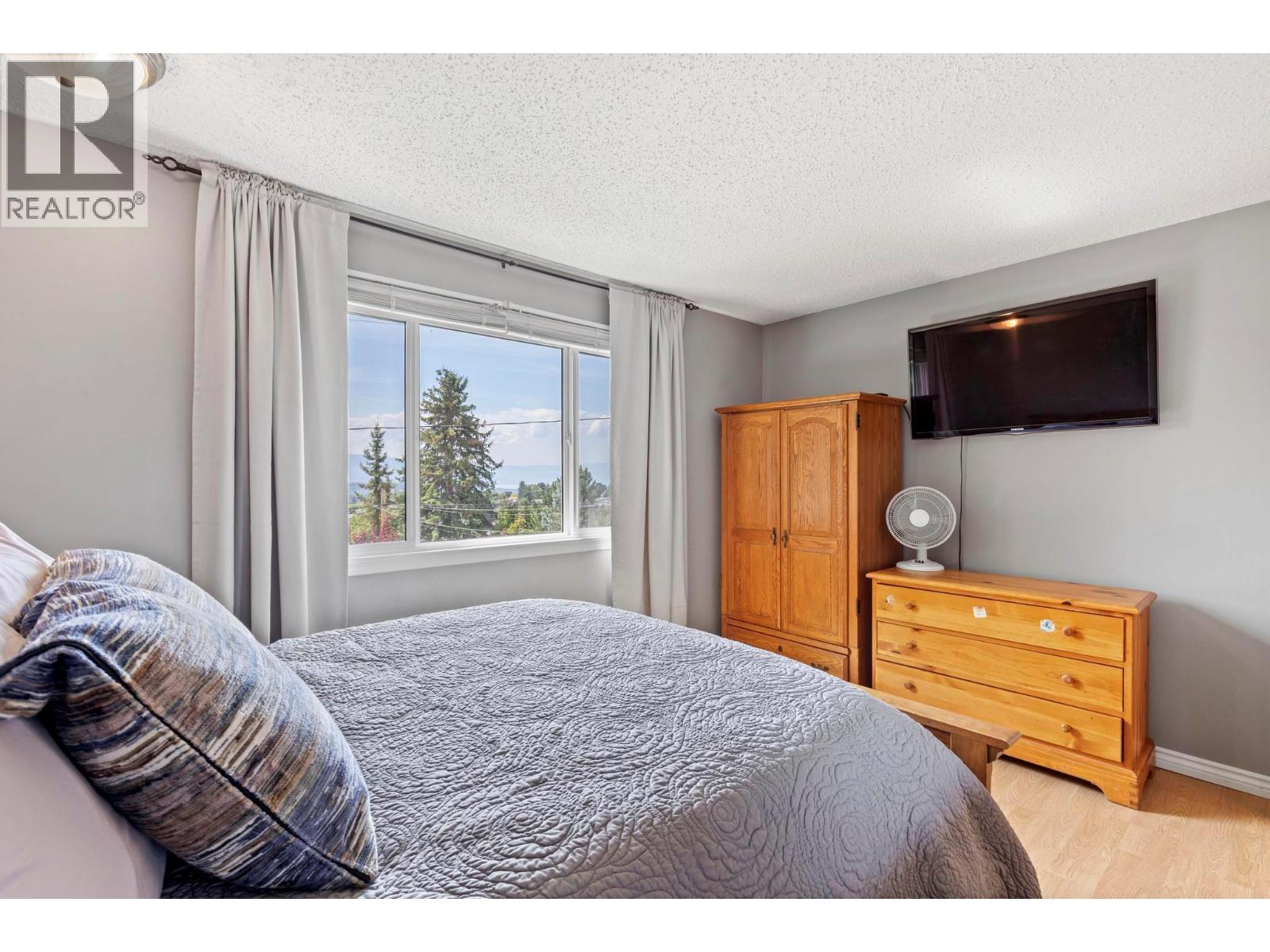 Picture for 1285 Begley  Road https://www.cirrealty.ca/reb/bc/2/10367112_16.jpg