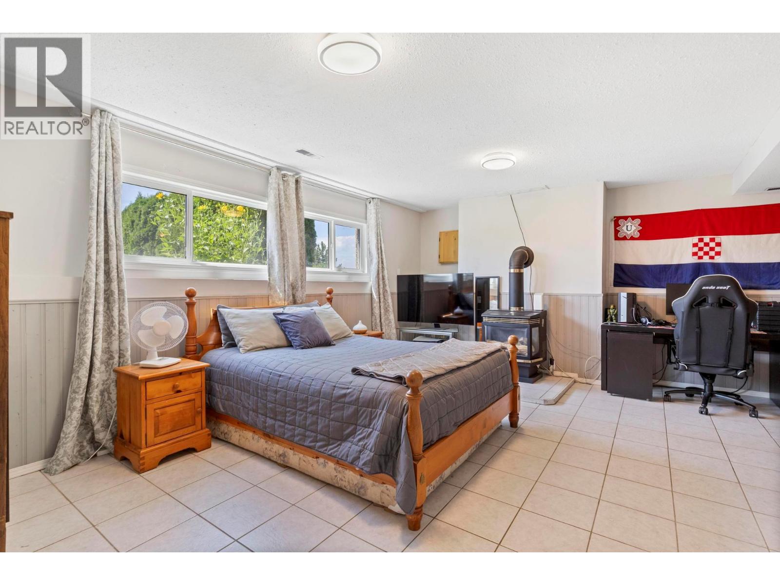 Picture for 1285 Begley  Road https://www.cirrealty.ca/reb/bc/2/10367112_23.jpg