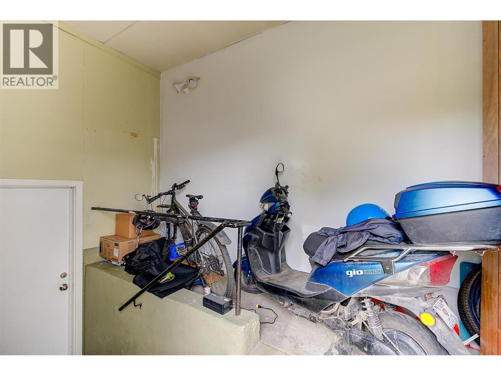 Picture for 735 Belgo  Road