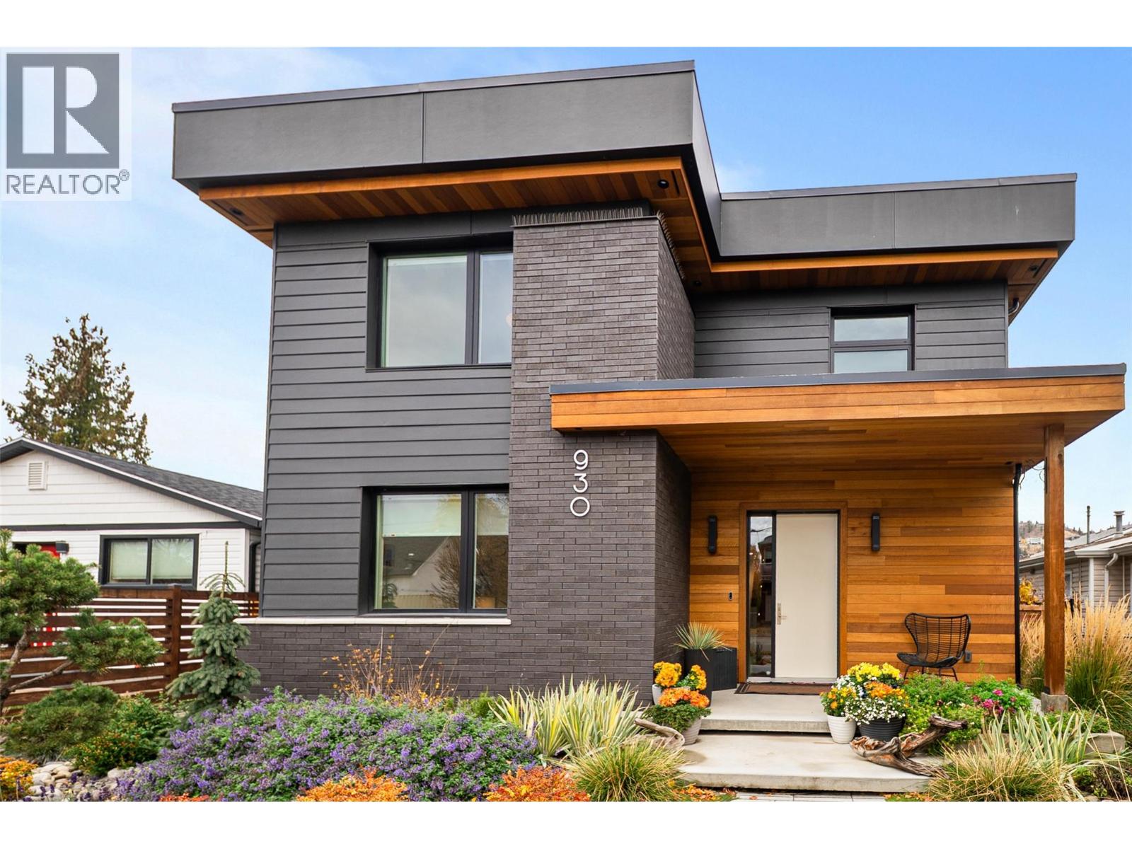 Picture for 930 Cawston  Avenue