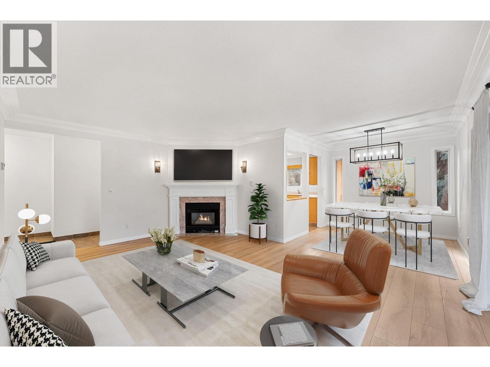 Picture for Unit #210, 1055 Lawrence  Avenue