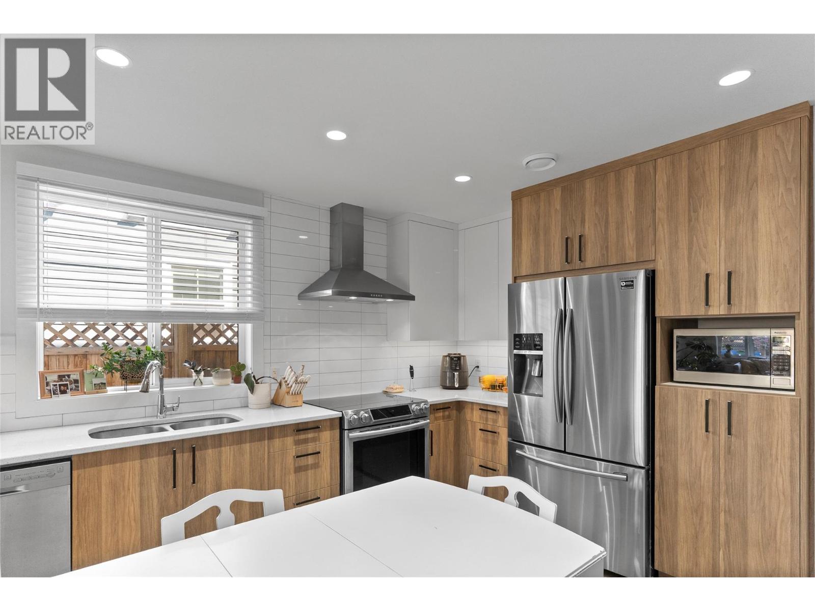 Picture for 727 Cadder  Avenue