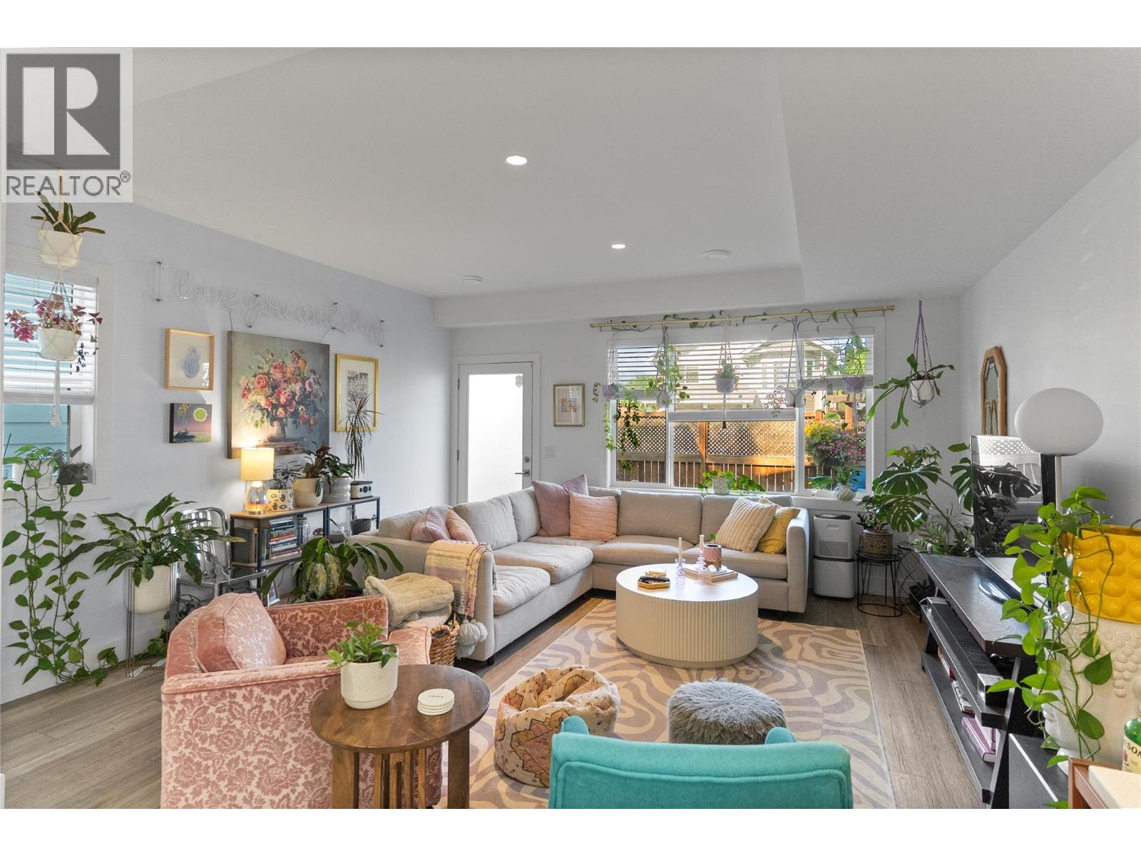 Picture for 727 Cadder  Avenue