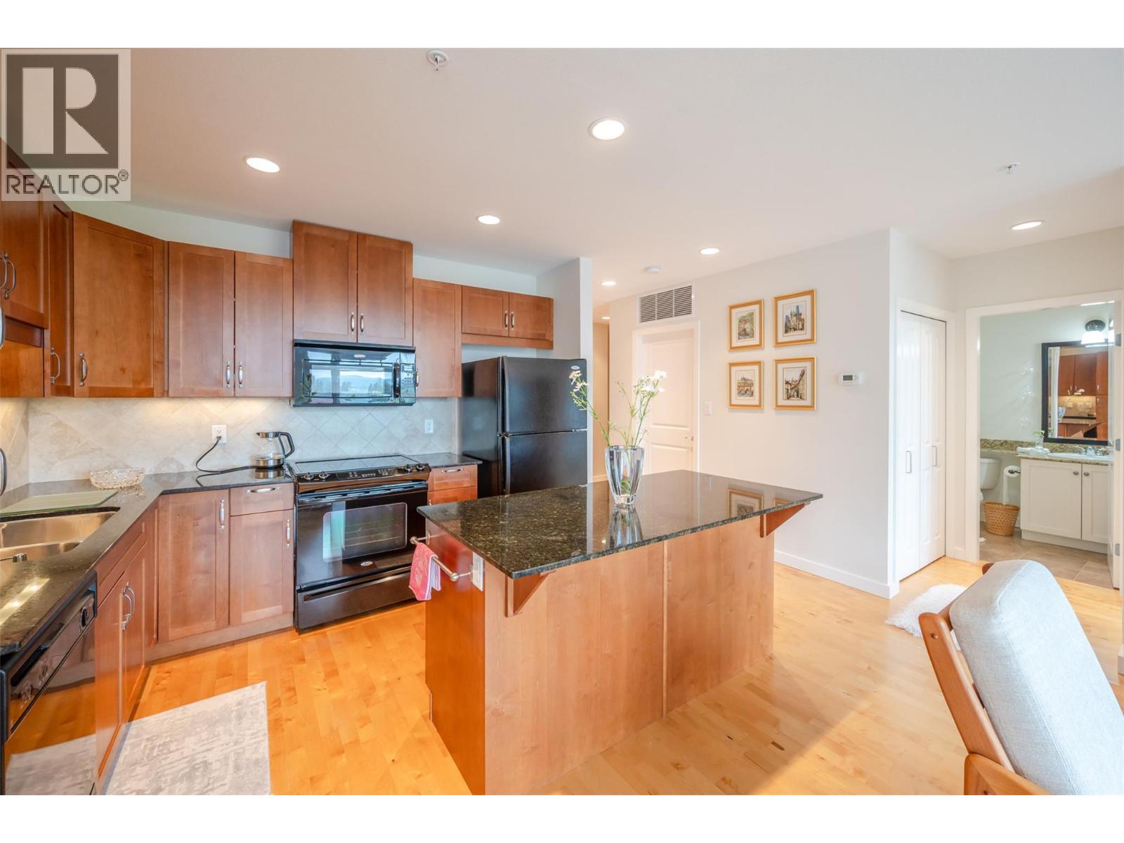 Picture for Unit #406, 3301 Skaha Lake  Road