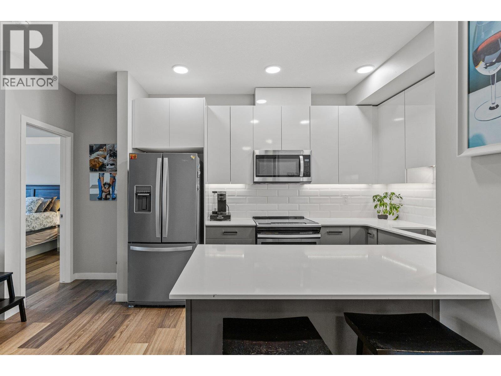 Picture for Unit #507, 722 Valley  Road