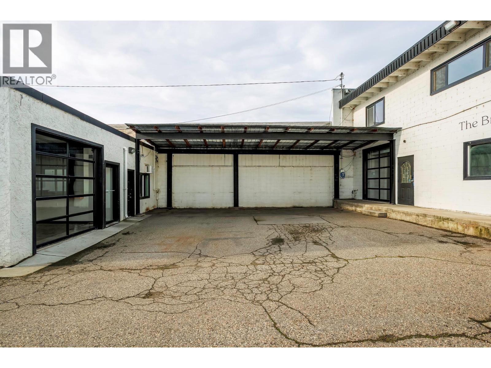 Picture for 984 Laurel  Avenue