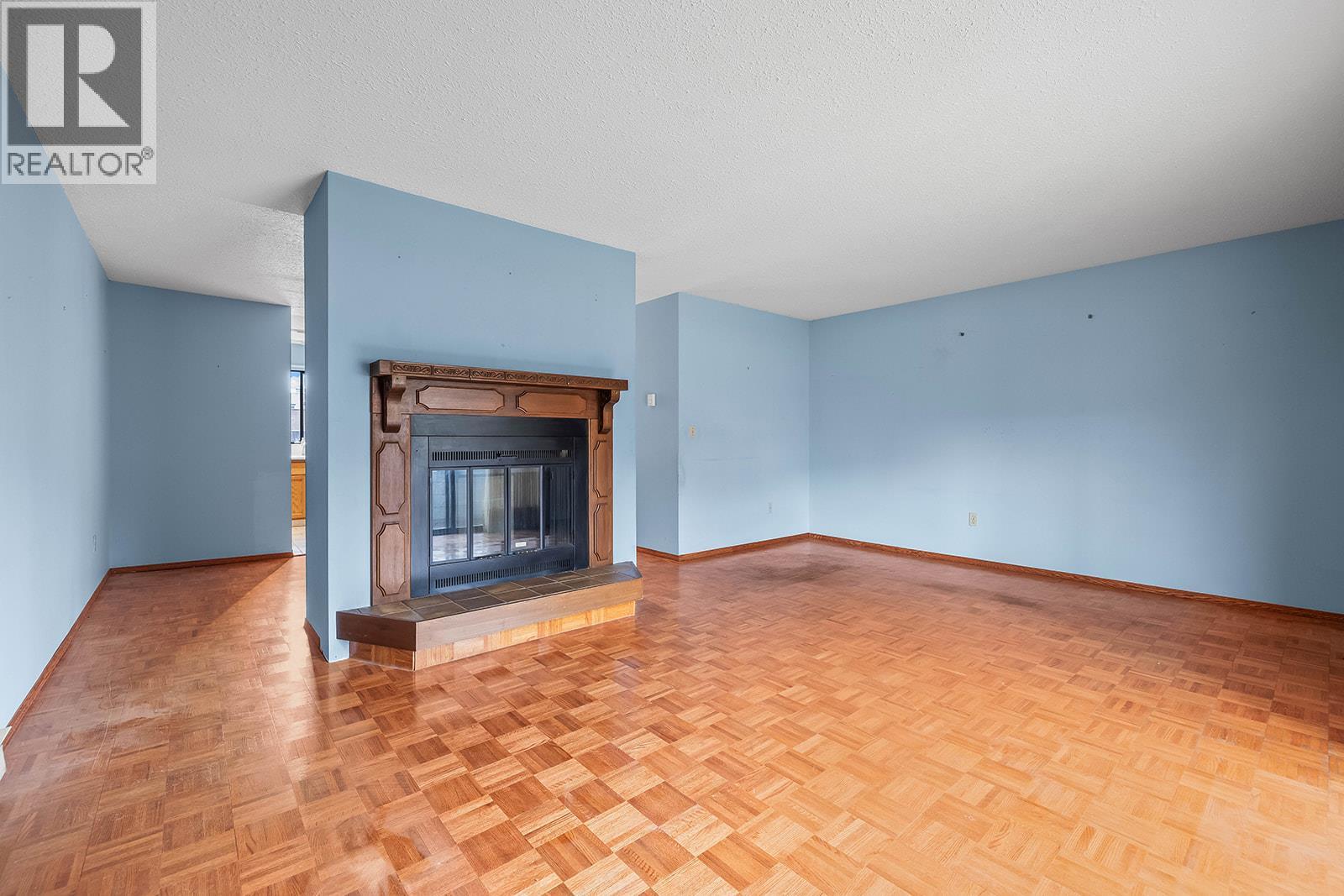 Picture for Unit #14, 220 Prior  South  Road