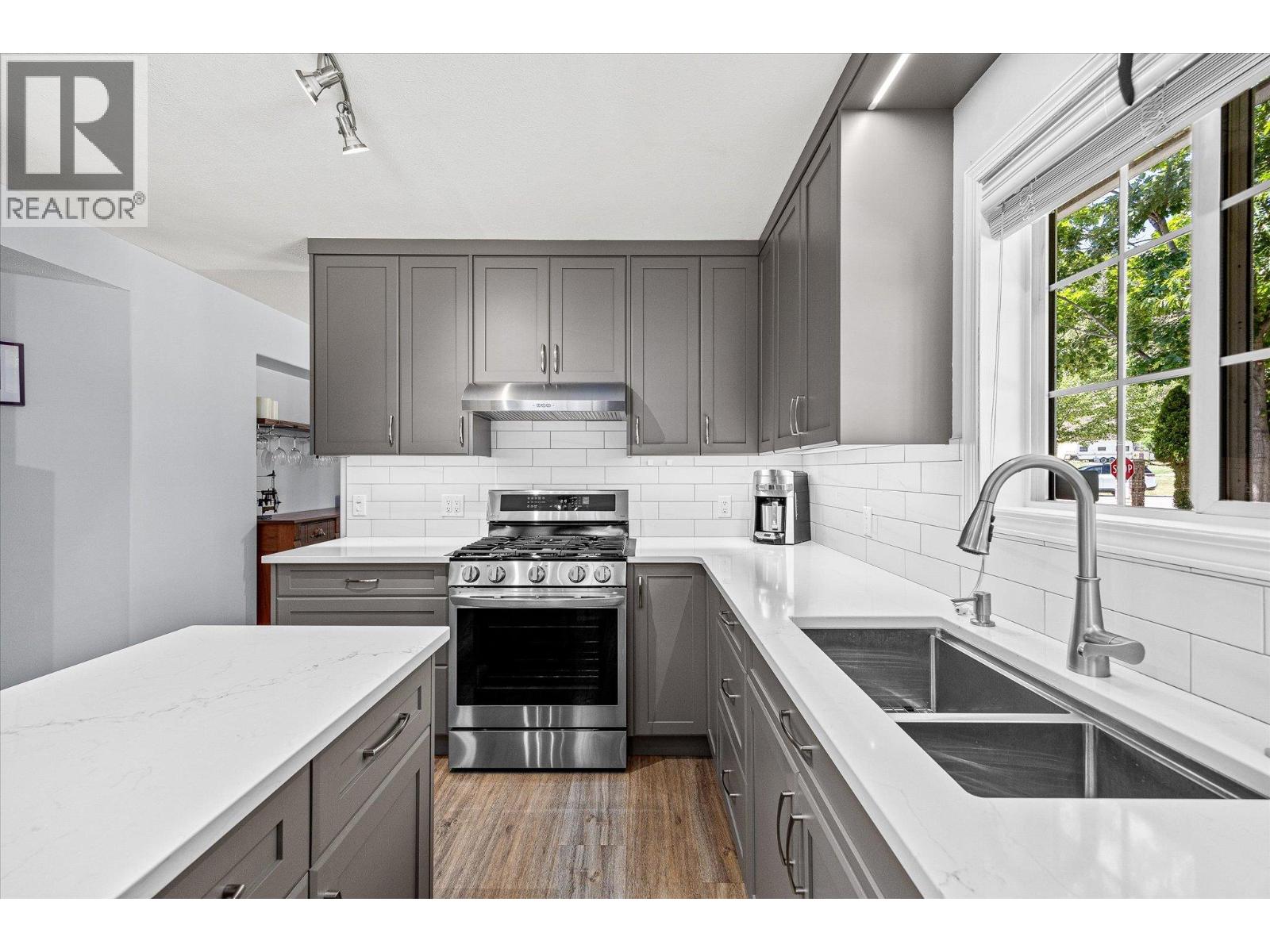 Picture for Unit #25, 527 Yates  Road