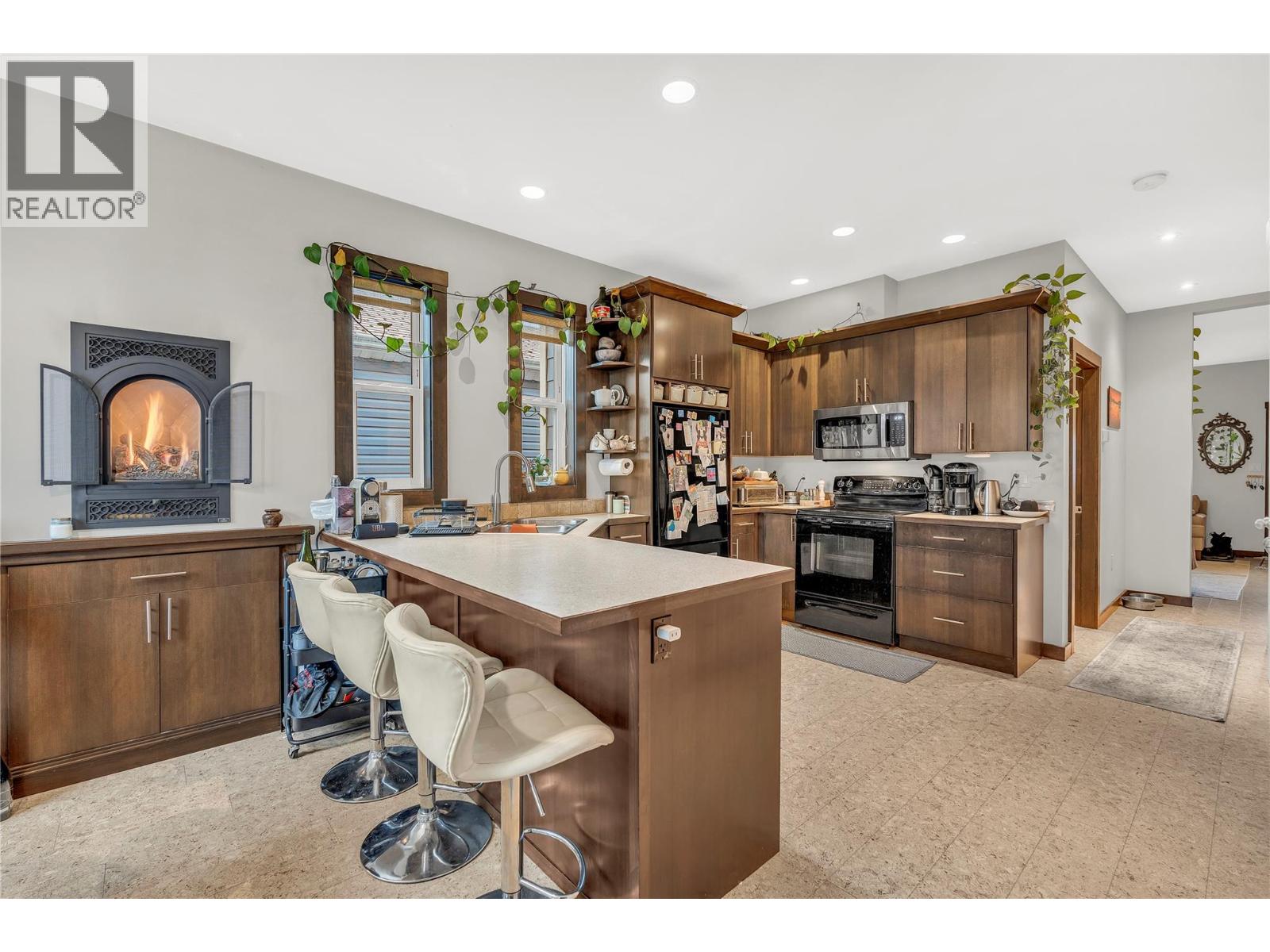 Picture for Unit #102, 653 Papineau  Street