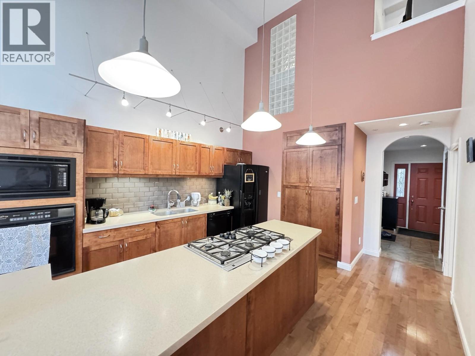 Picture for Unit #204, 250 MARINA  Way