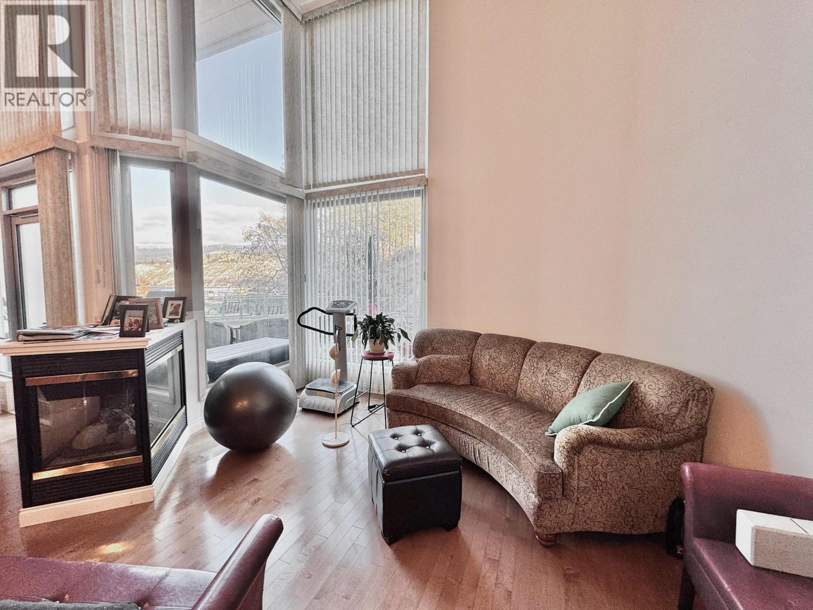 Picture for Unit #204, 250 MARINA  Way