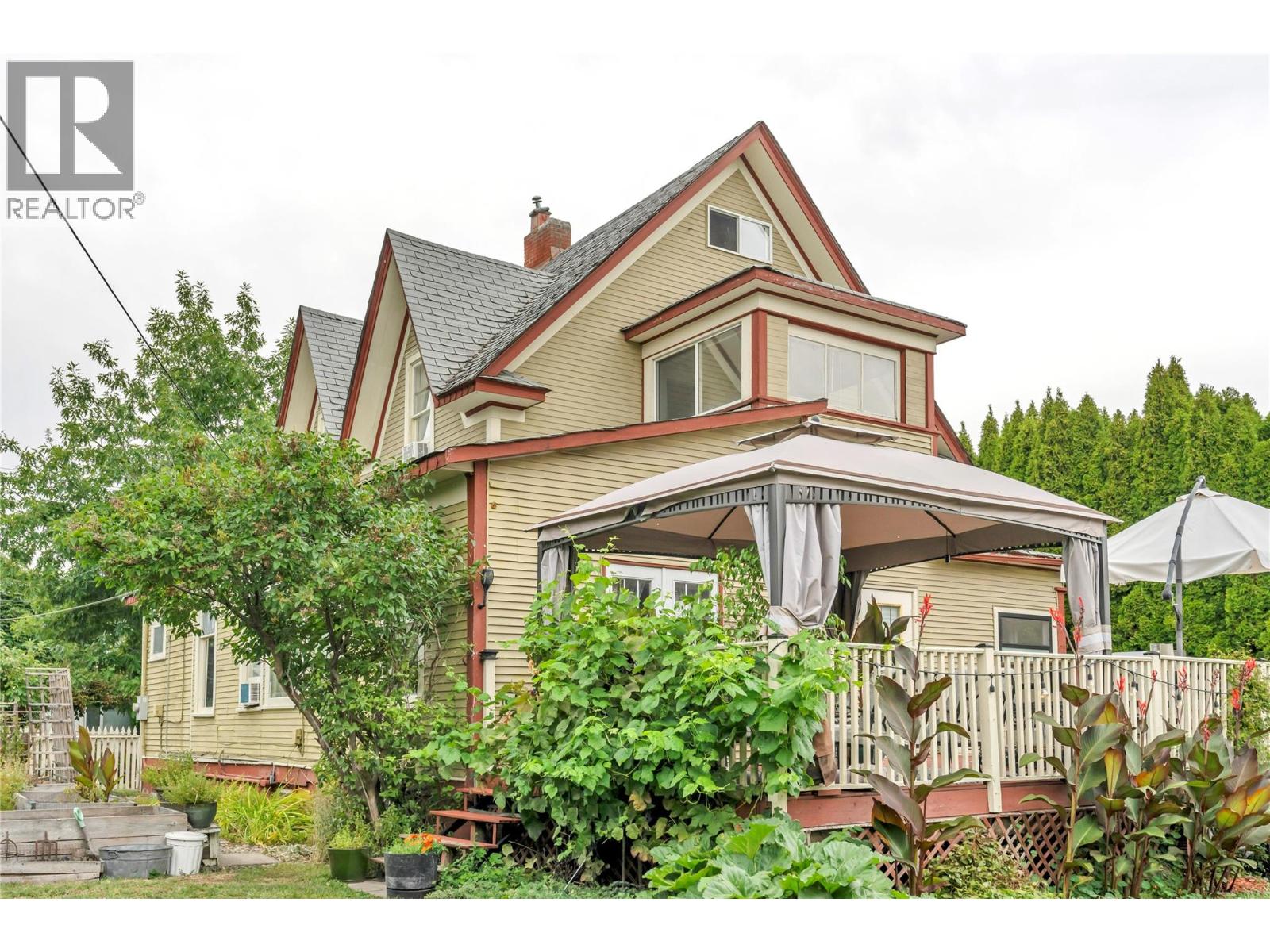 Picture for 494 Young  Street