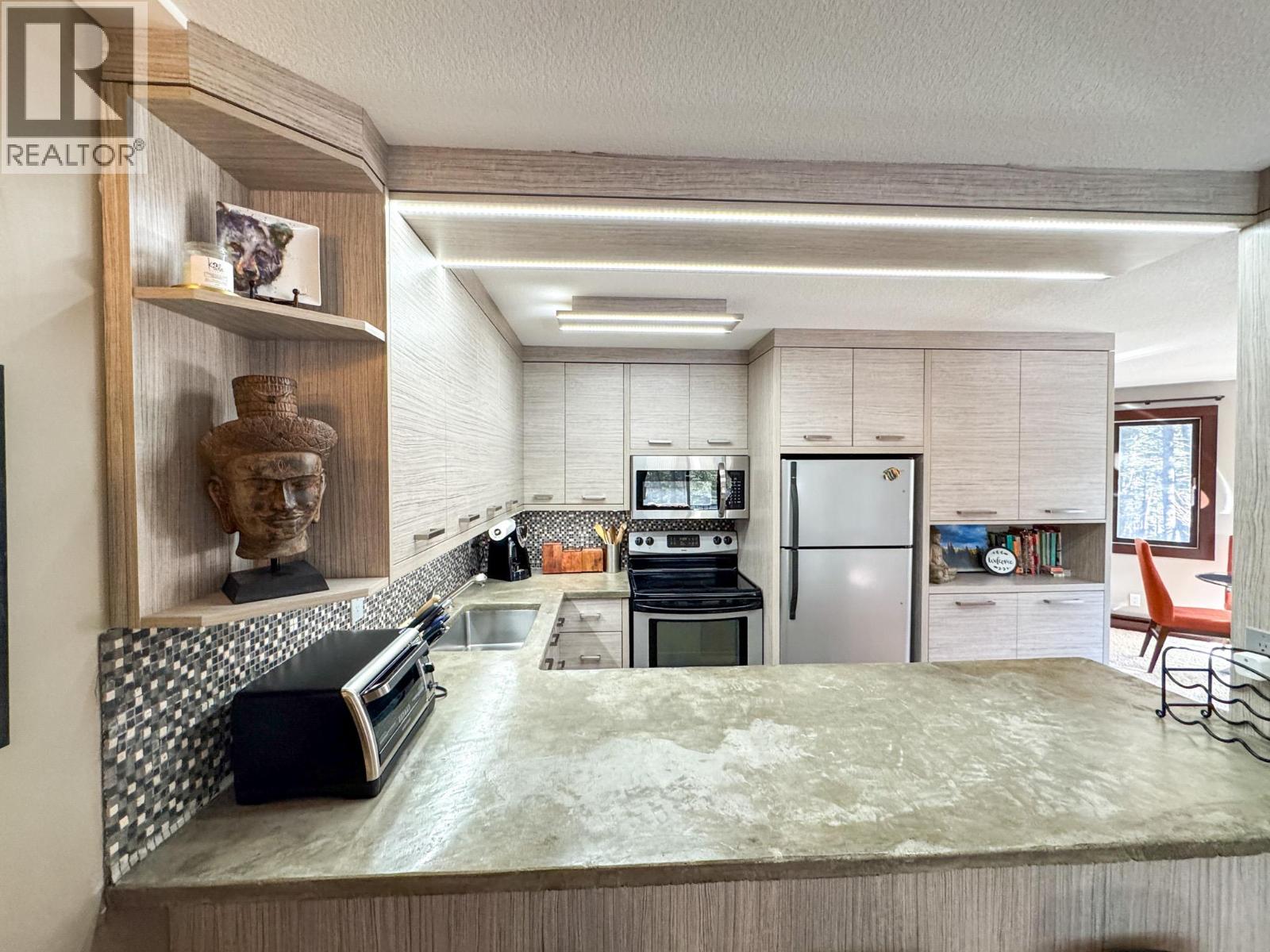 Picture for Unit #1, 1492 Akiskinook  Road