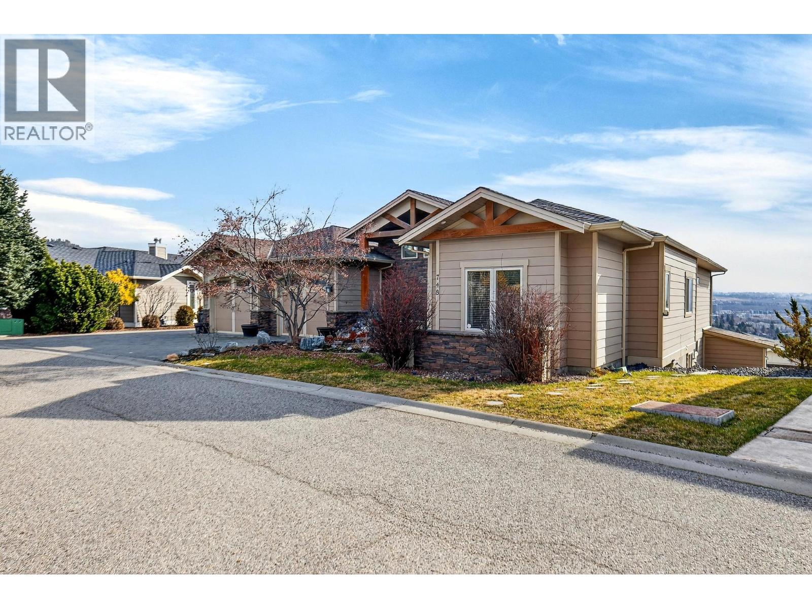 Picture for 748 Traditions  Crescent