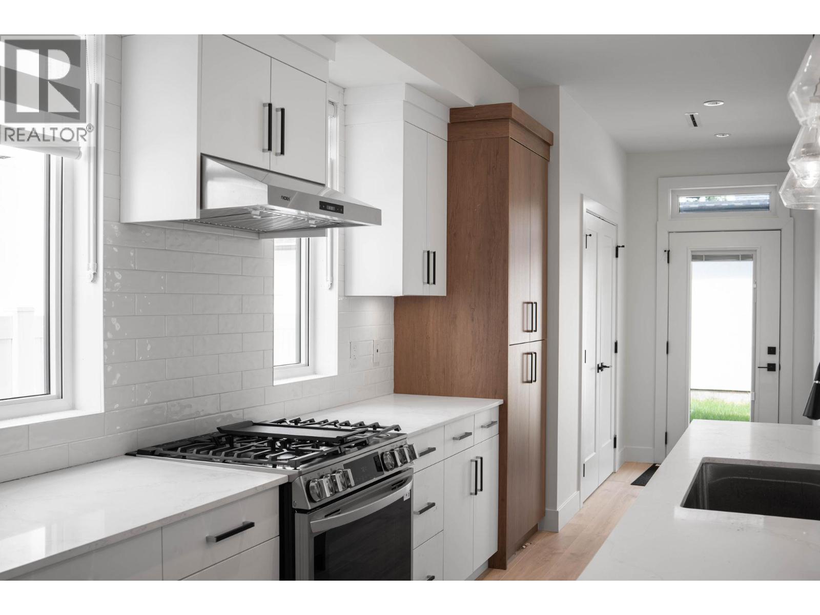 Picture for Unit #4, 840 Grenfell  Avenue