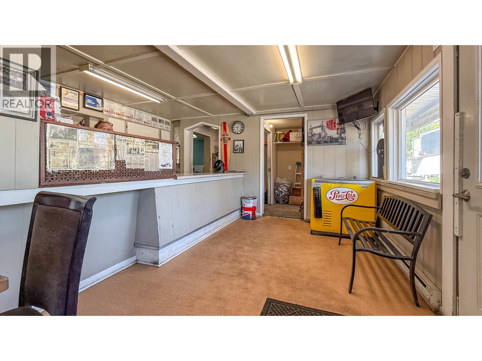 Picture for 1359 Sutherland  Avenue