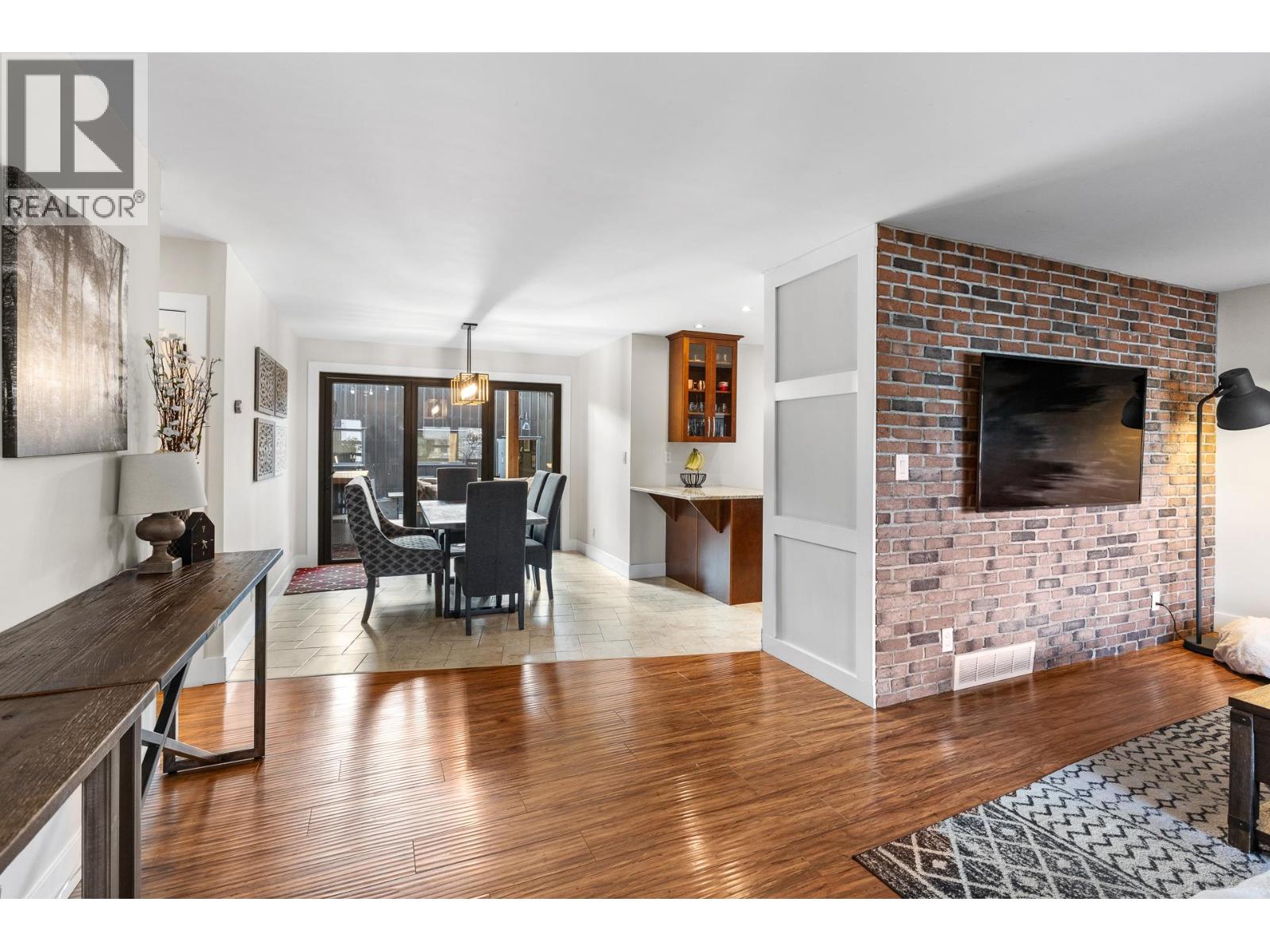 Picture for 617 Christleton  Avenue