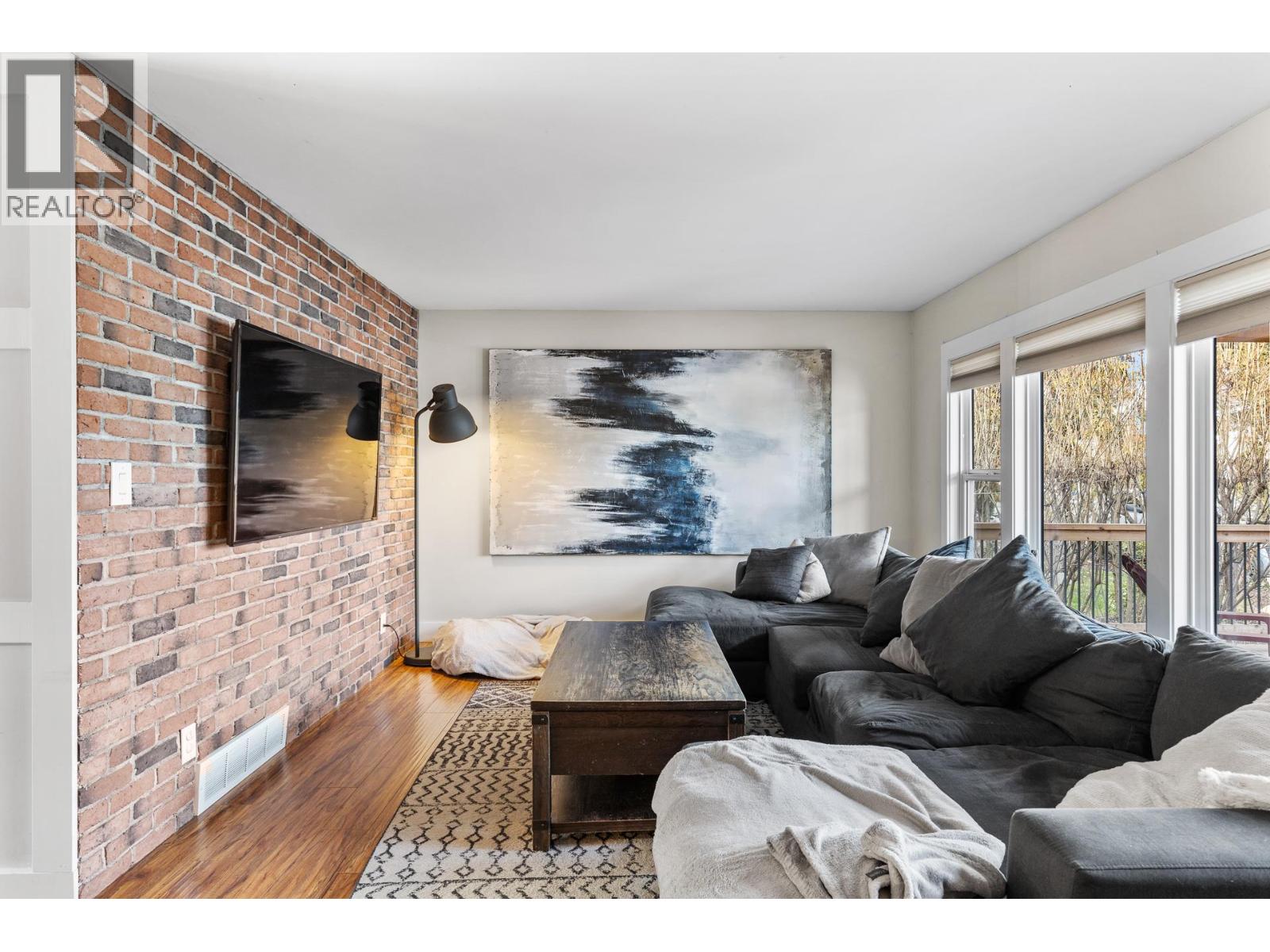 Picture for 617 Christleton  Avenue