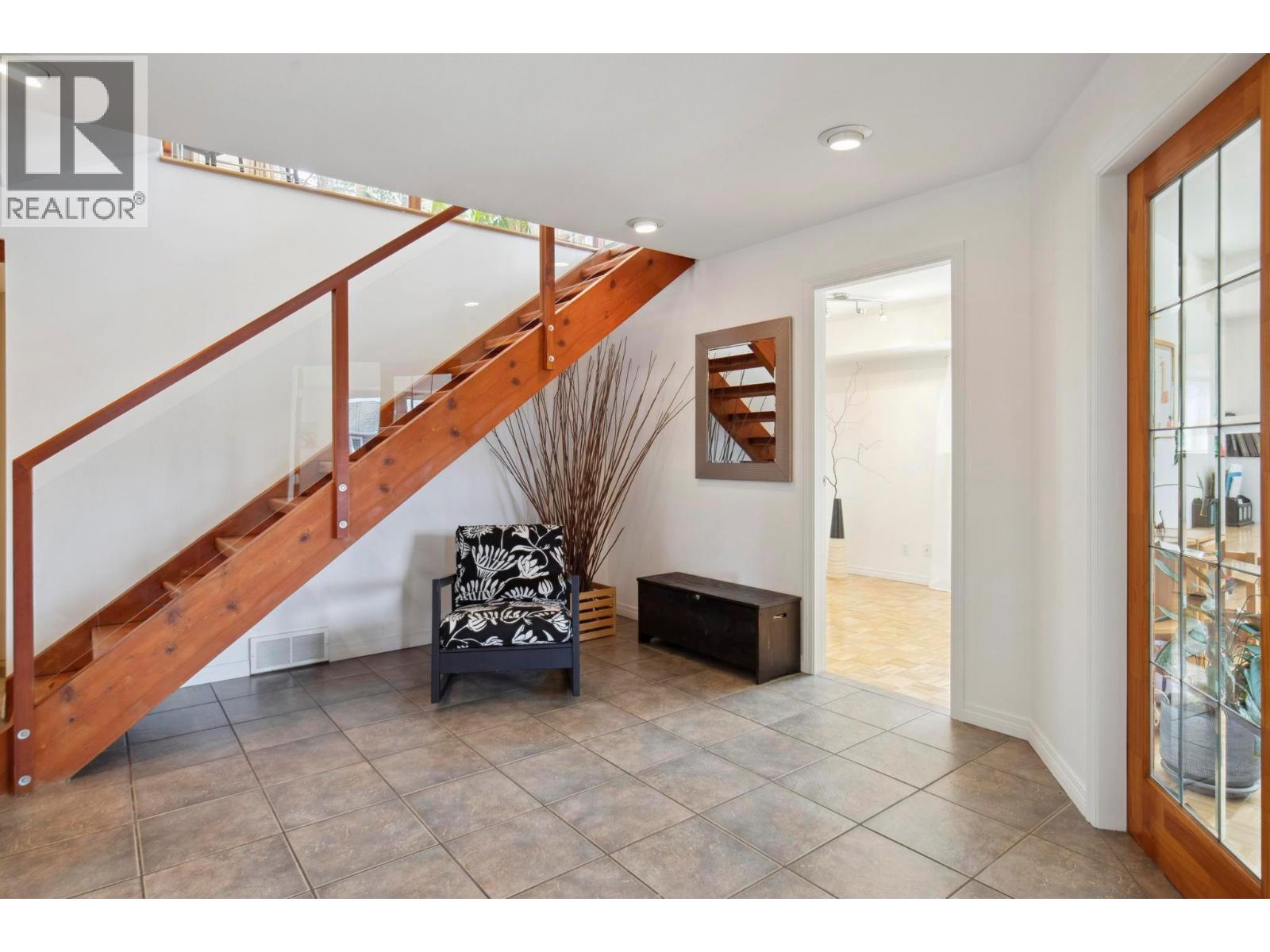 Picture for 183 Magic  Drive