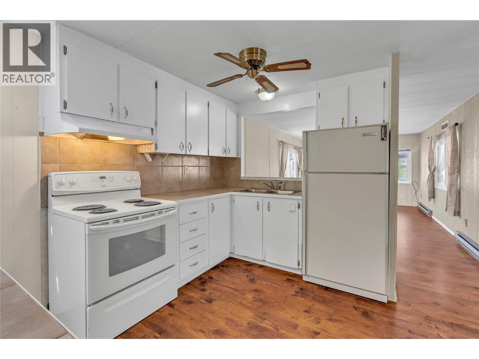 Picture for Unit #101, 98 Okanagan  AvenueE