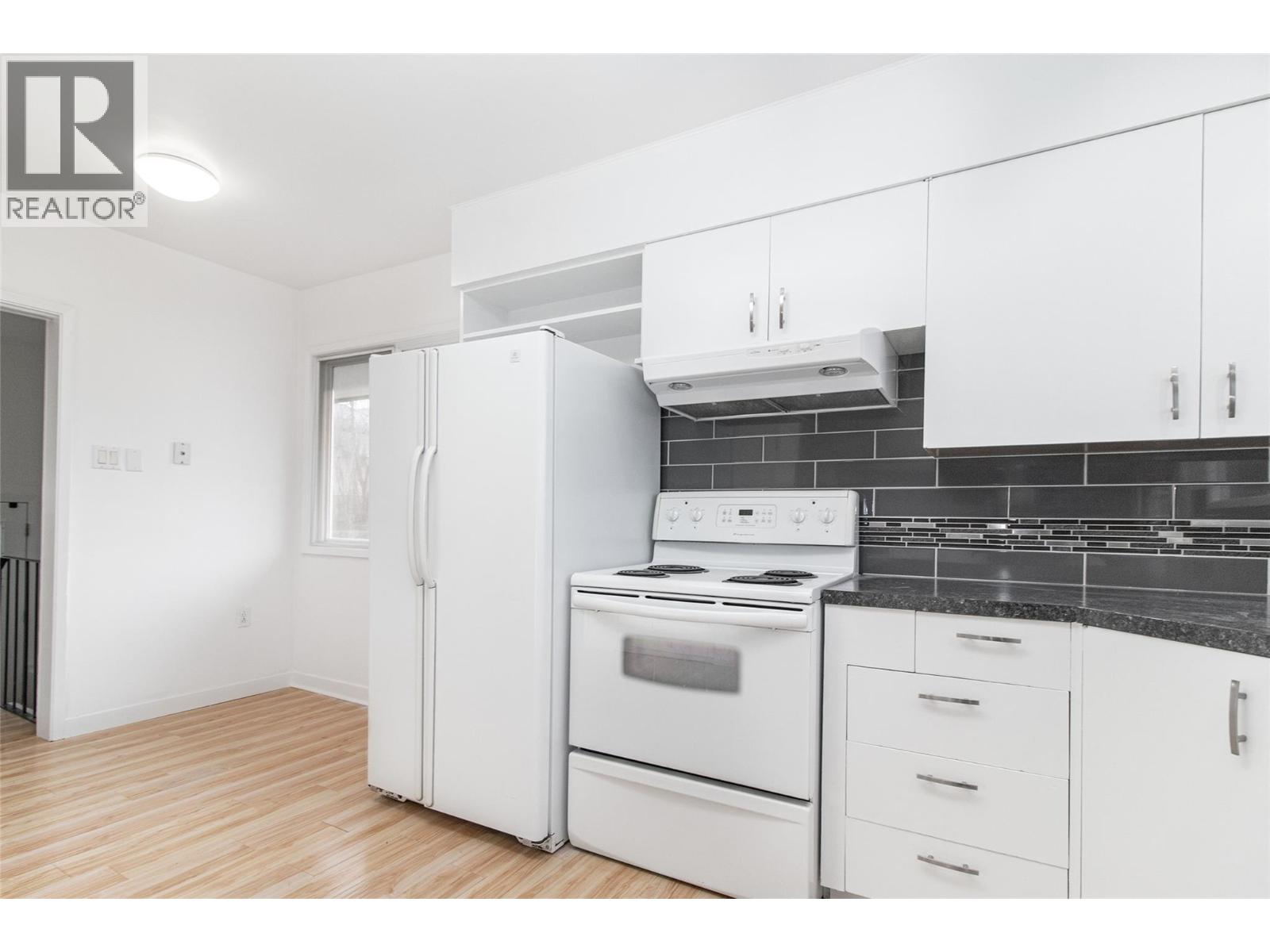 Picture for 4829 Lakeshore  Road