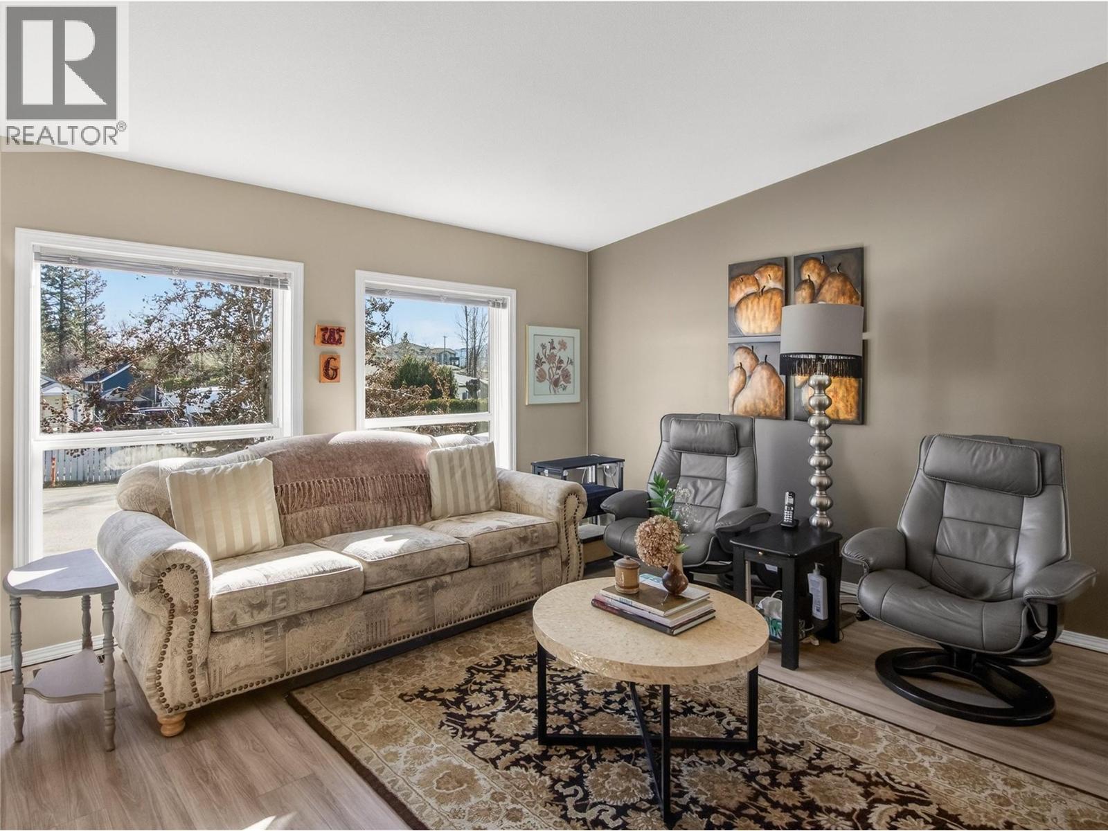 Picture for 797 Eckhardt  AvenueE