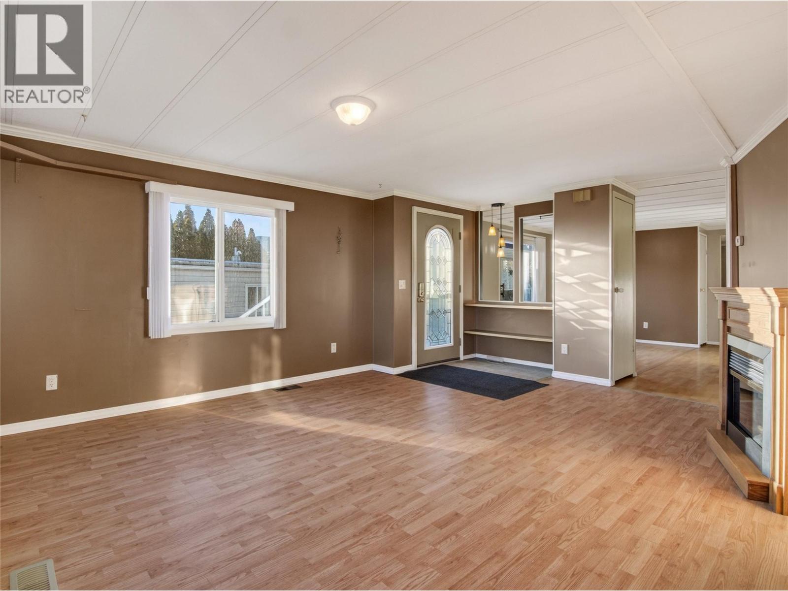 Picture for Unit #11, 98 OKANAGAN  AvenueE