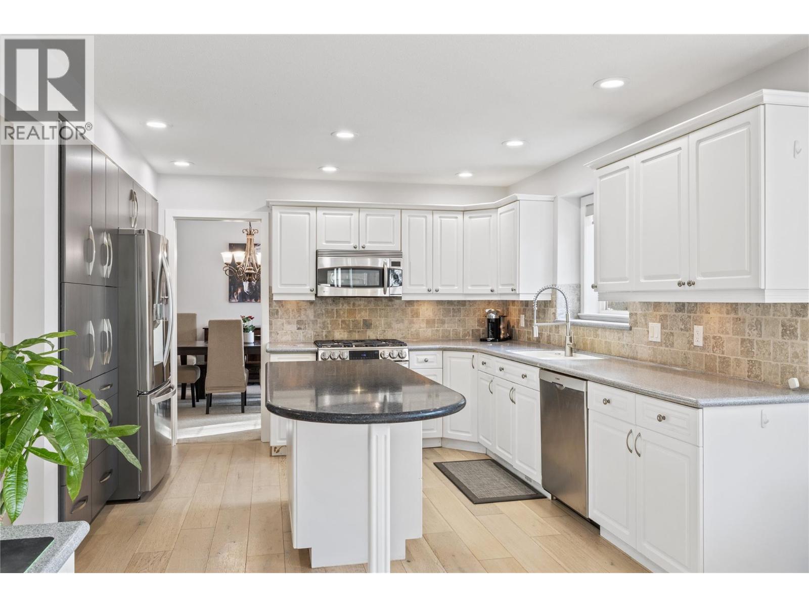 Picture for 3947 Lakevale  Place