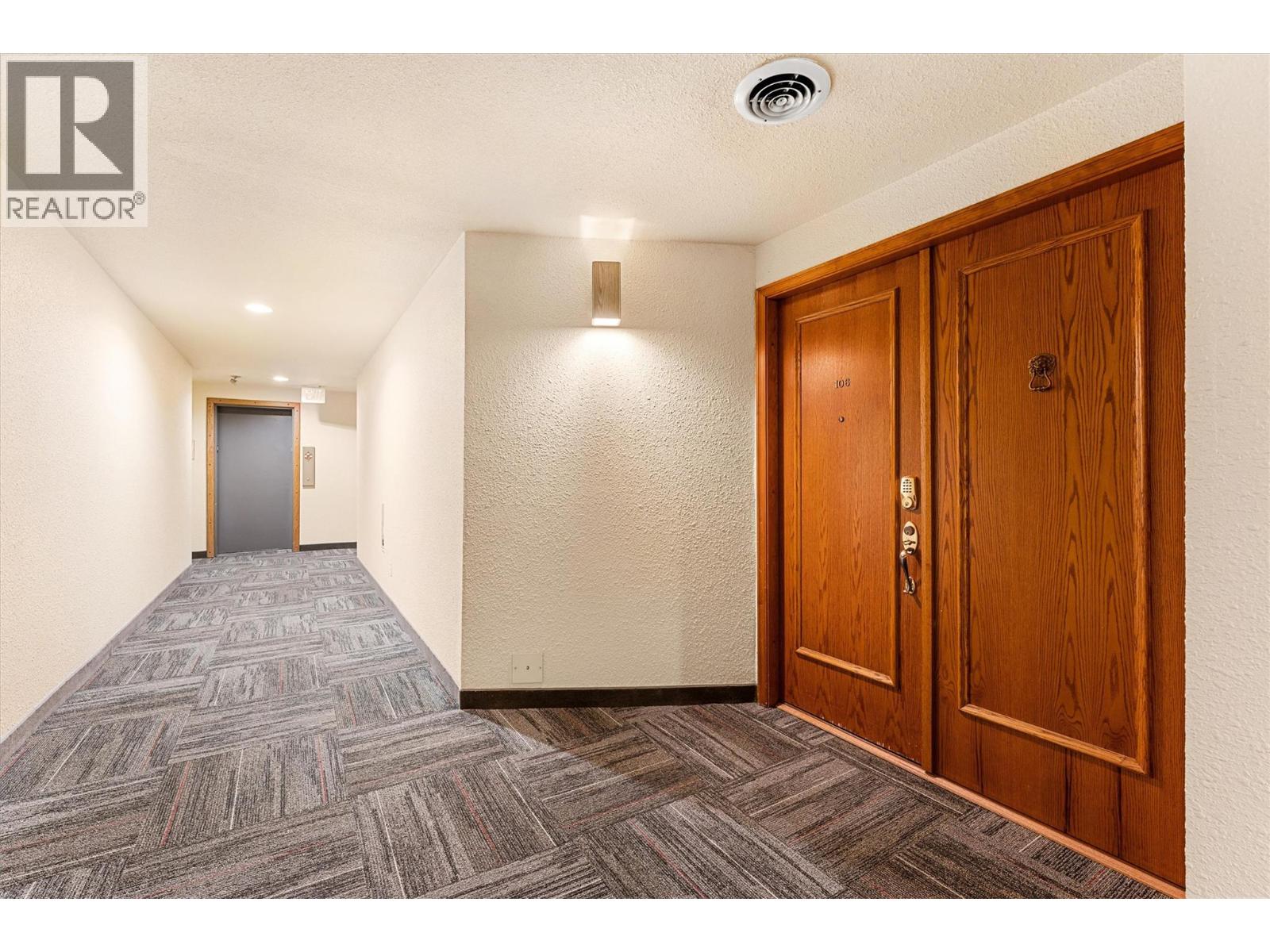 Picture for Unit #106, 539 Sutherland  Avenue