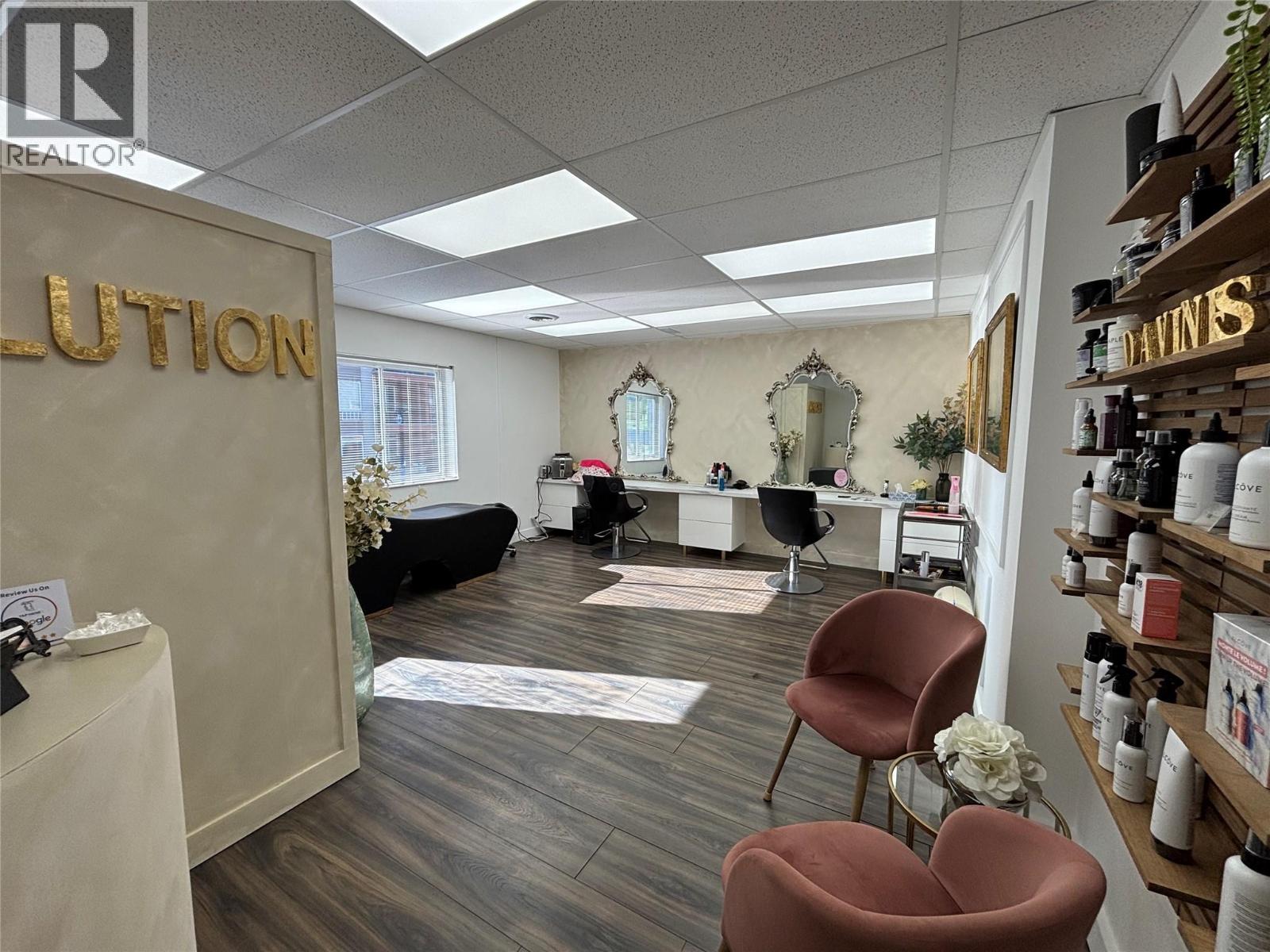 Picture for Unit #201, 1579 Sutherland  Avenue