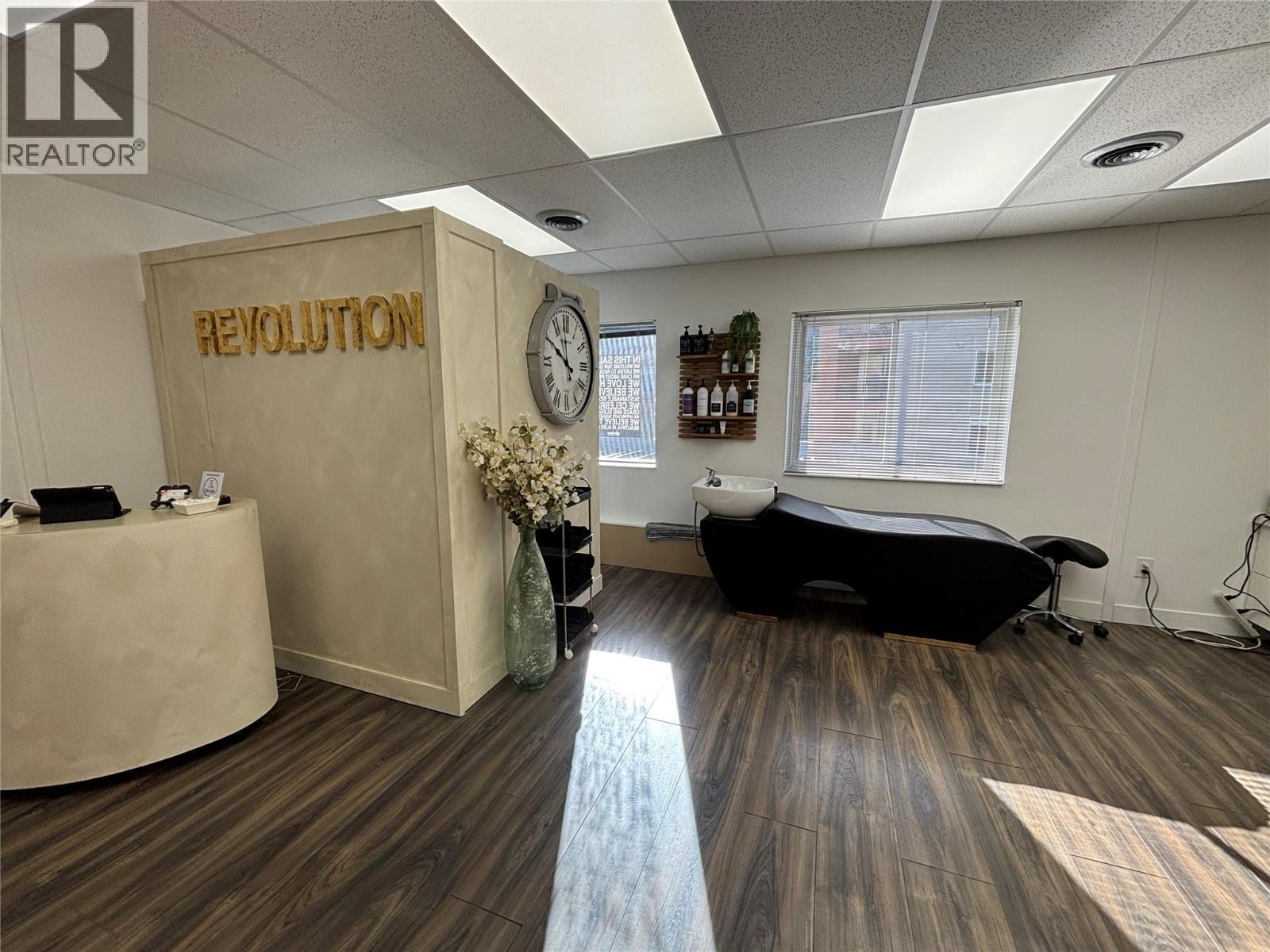 Picture for Unit #201, 1579 Sutherland  Avenue