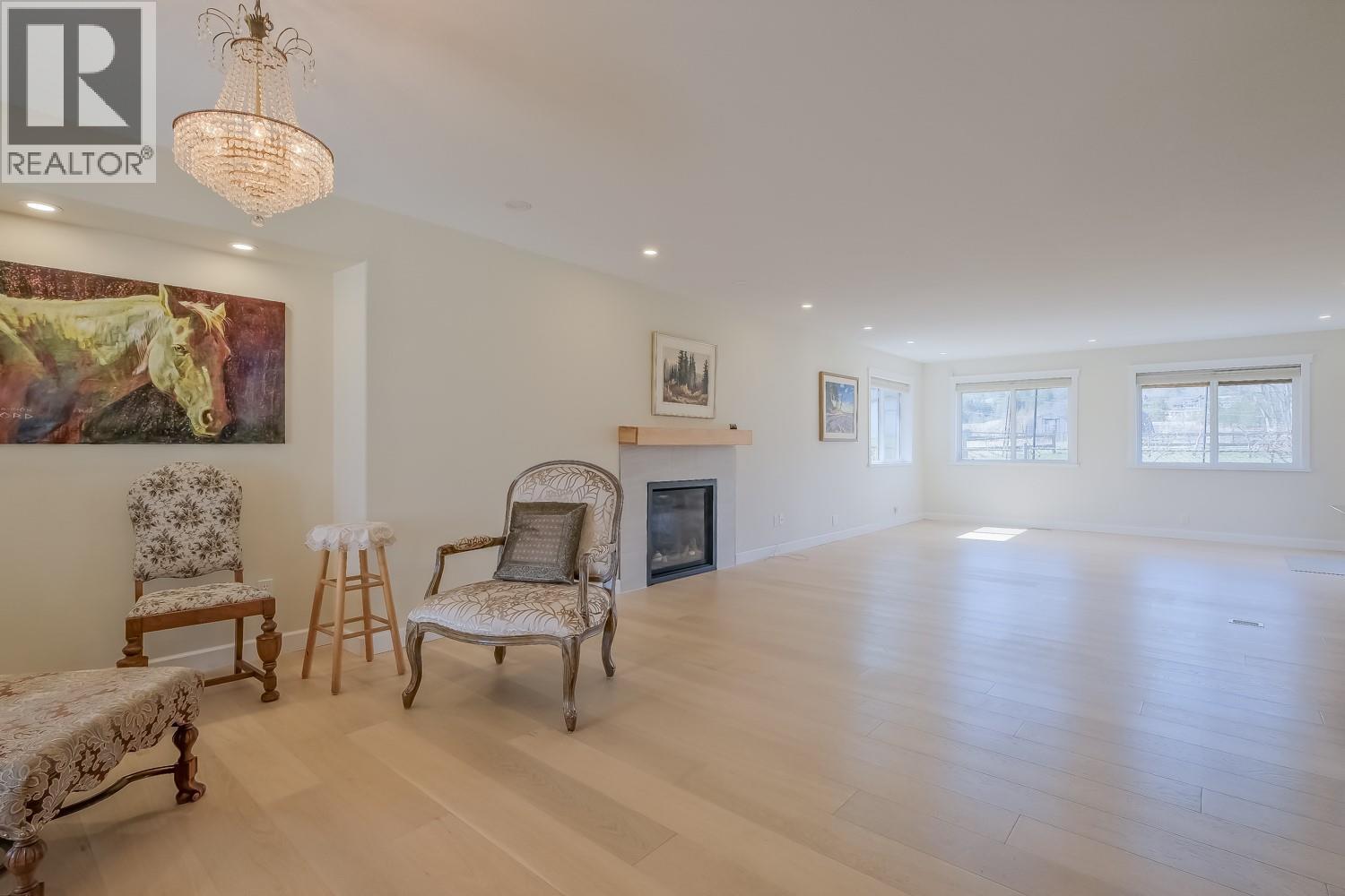 Picture for 434 RIDGE  Road