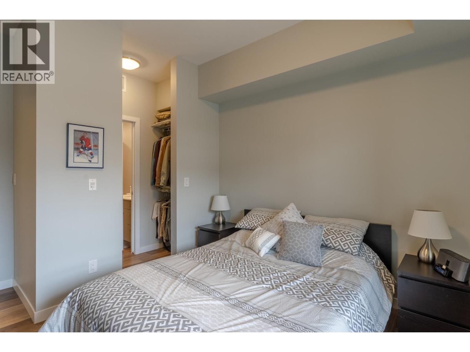 Picture for Unit #101, 722 Valley  Road