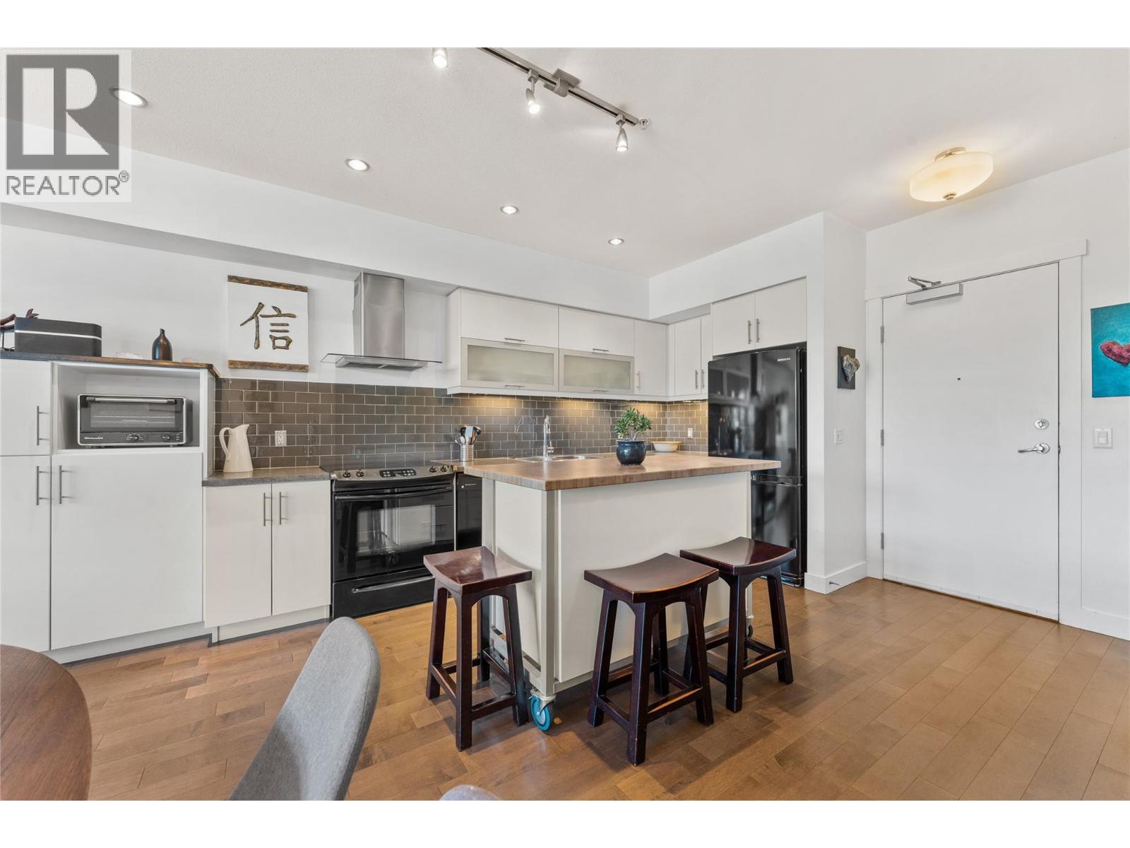 Picture for Unit #307, 700 Martin  Avenue