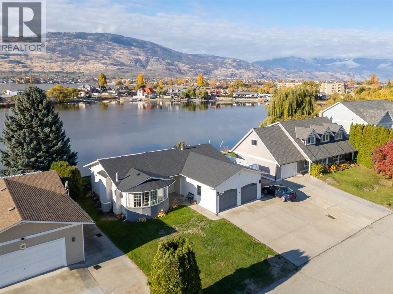 Picture for 38 BAYVIEW  Crescent
