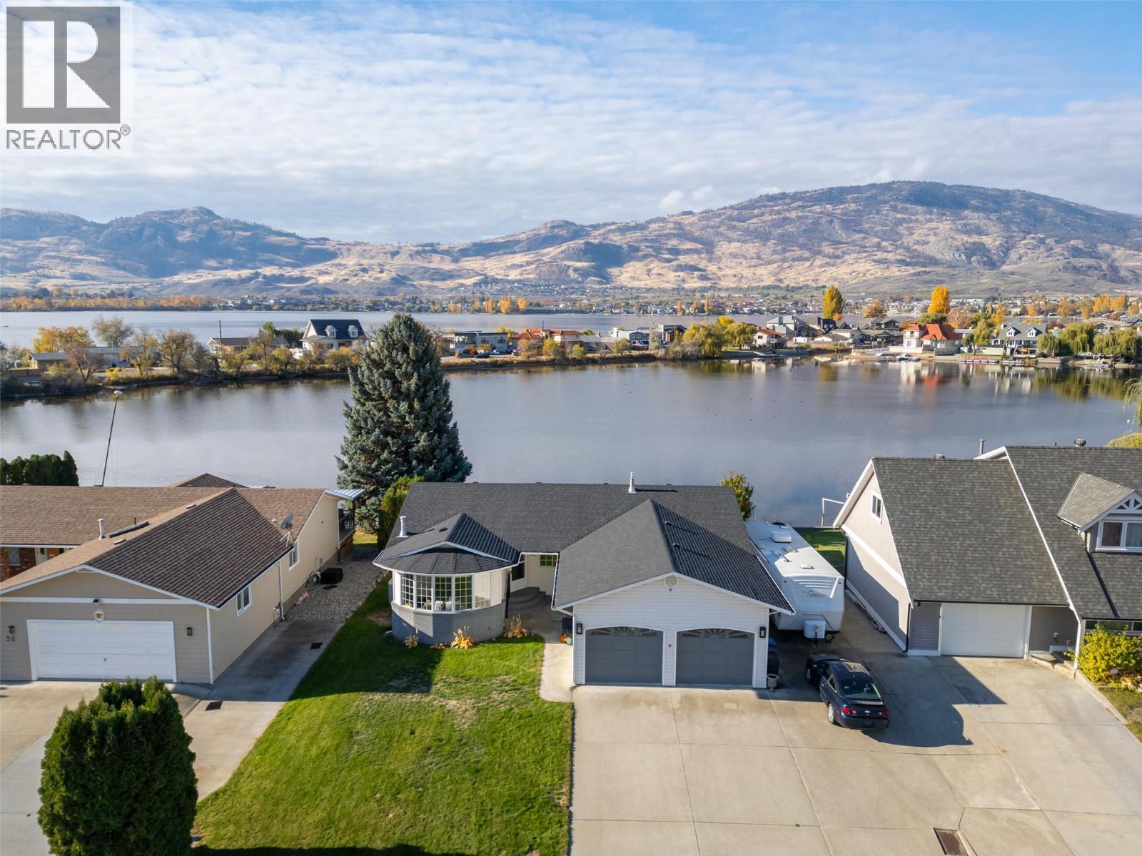 Picture for 38 BAYVIEW  Crescent