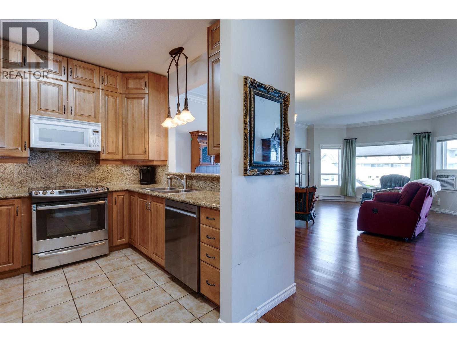 Picture for Unit #204, 877 KLO  Road