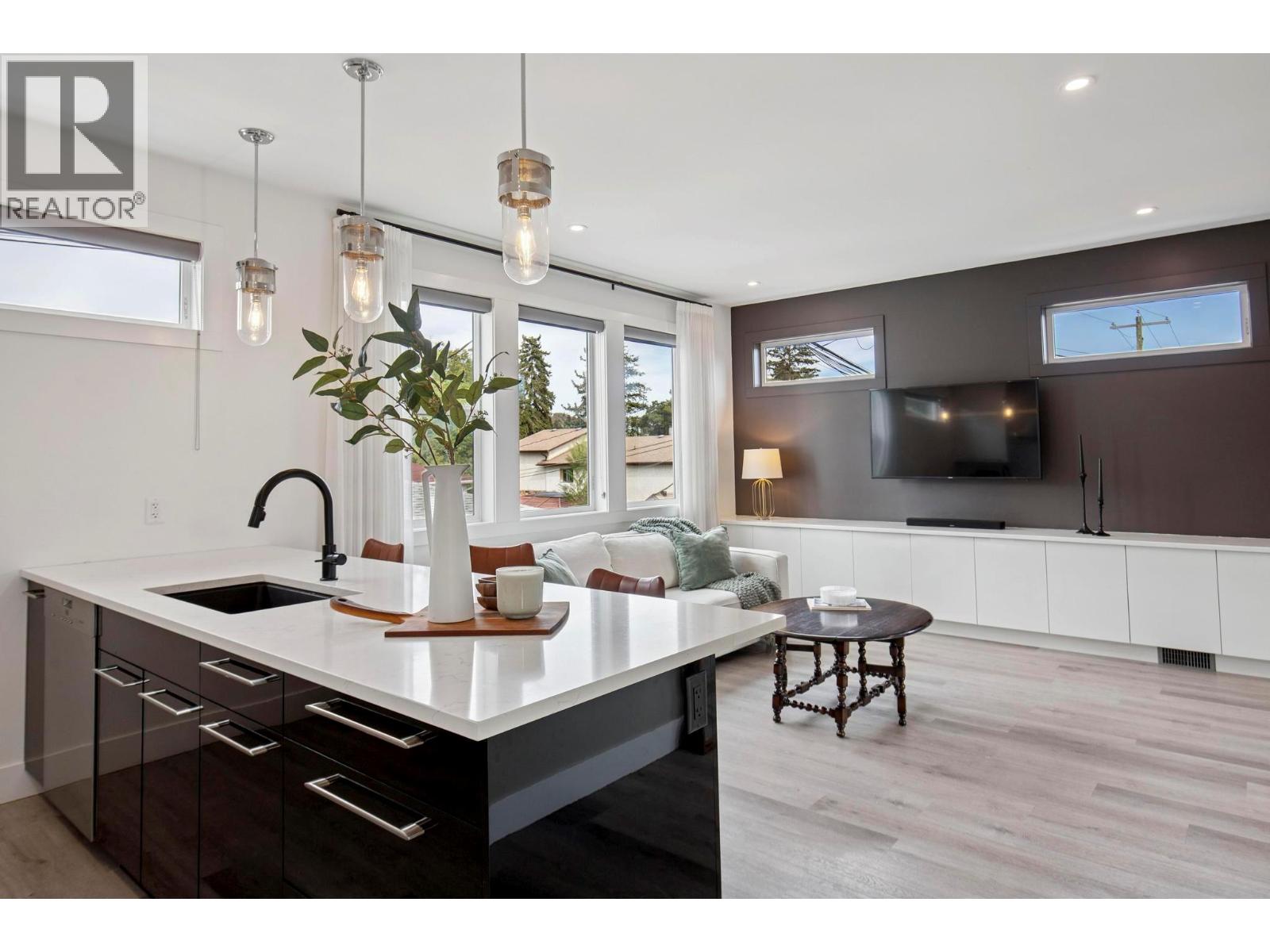 Picture for 966 Fuller  Avenue