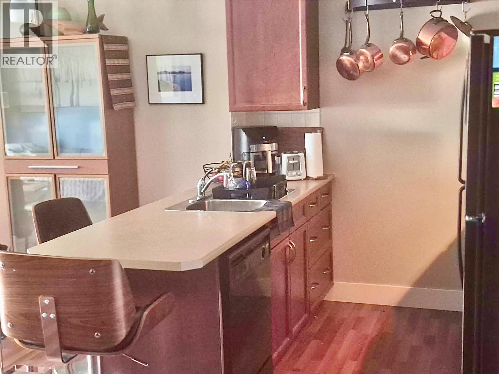 Picture for Unit #318, 246 Hastings  Avenue